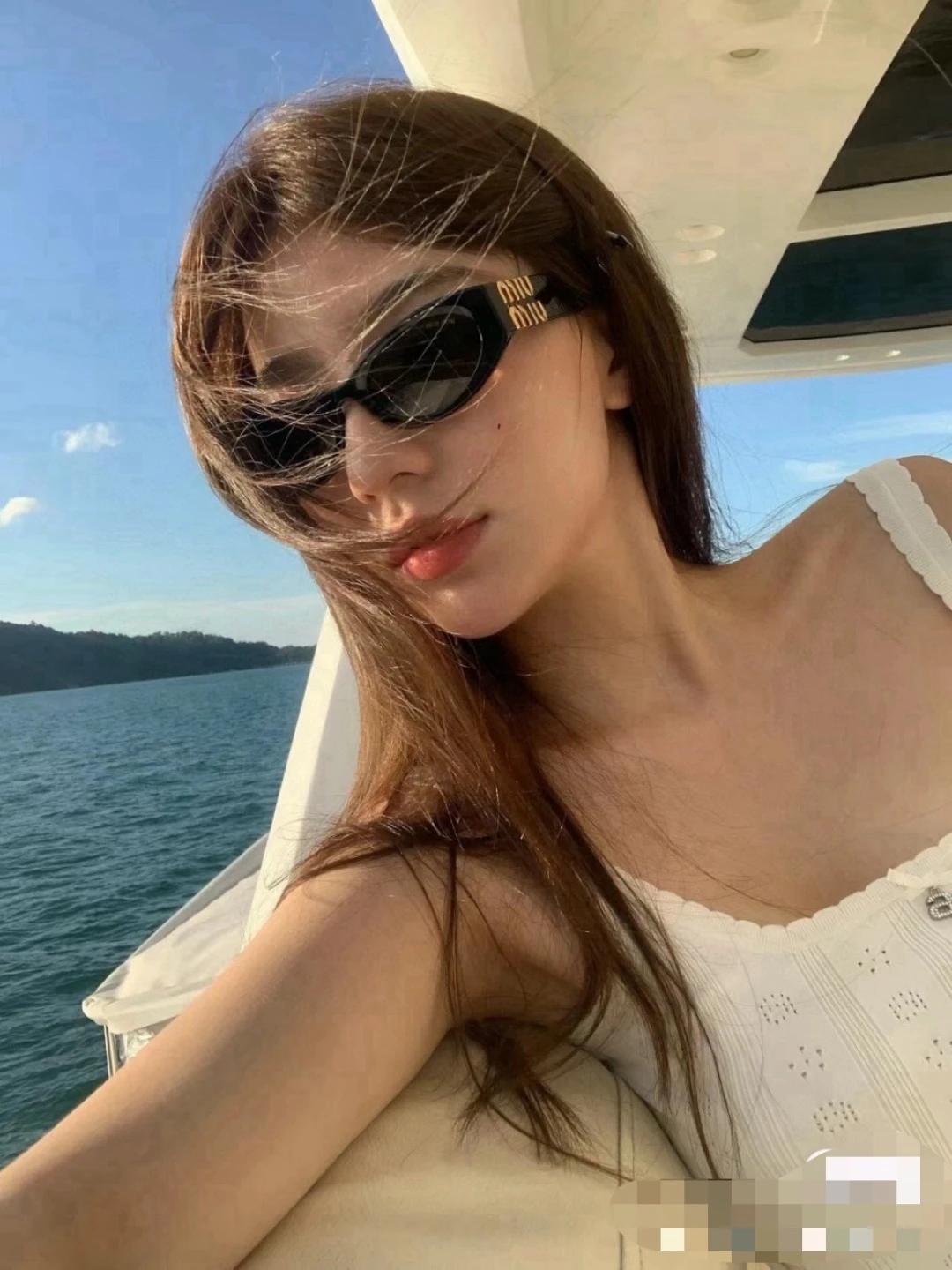 Miu Miu Eyewear — fdb372b9