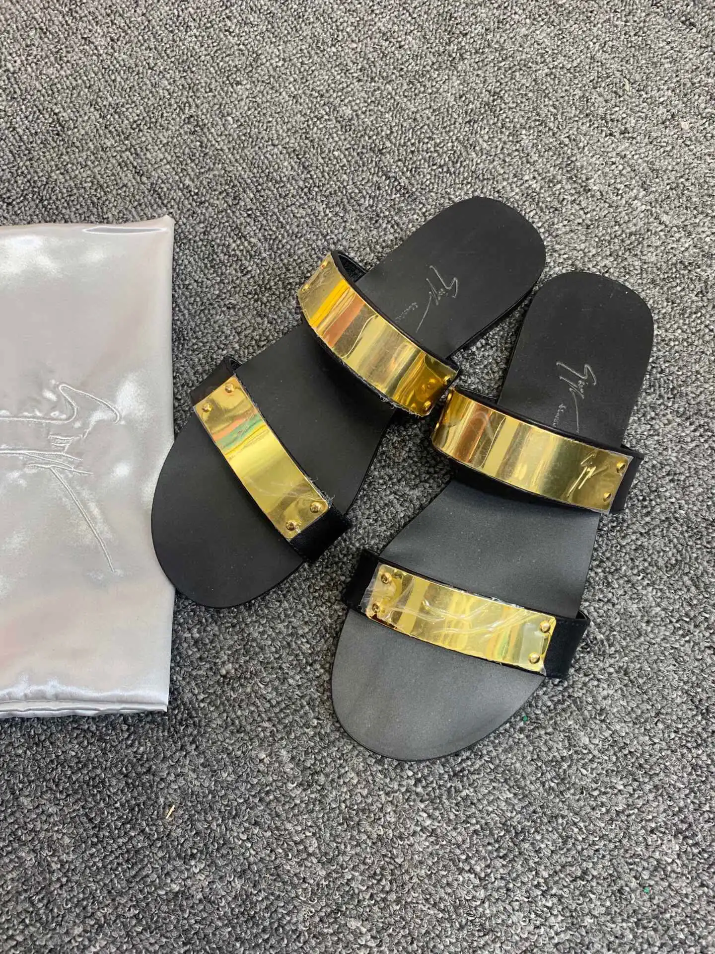 Giuseppe Zanotti Slippers — 75cbfee4
