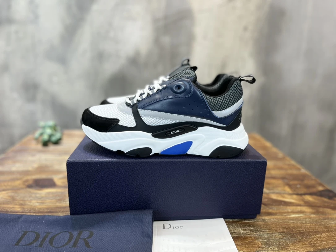 Dior Sneakers — 82f7db09