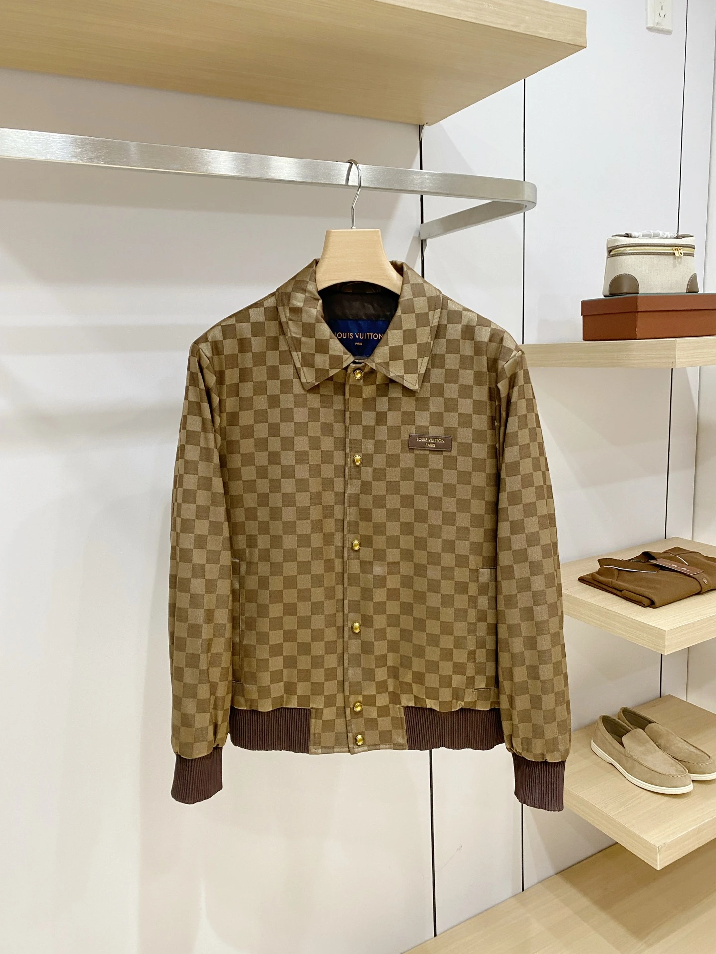 Jackets — ad87a1f6