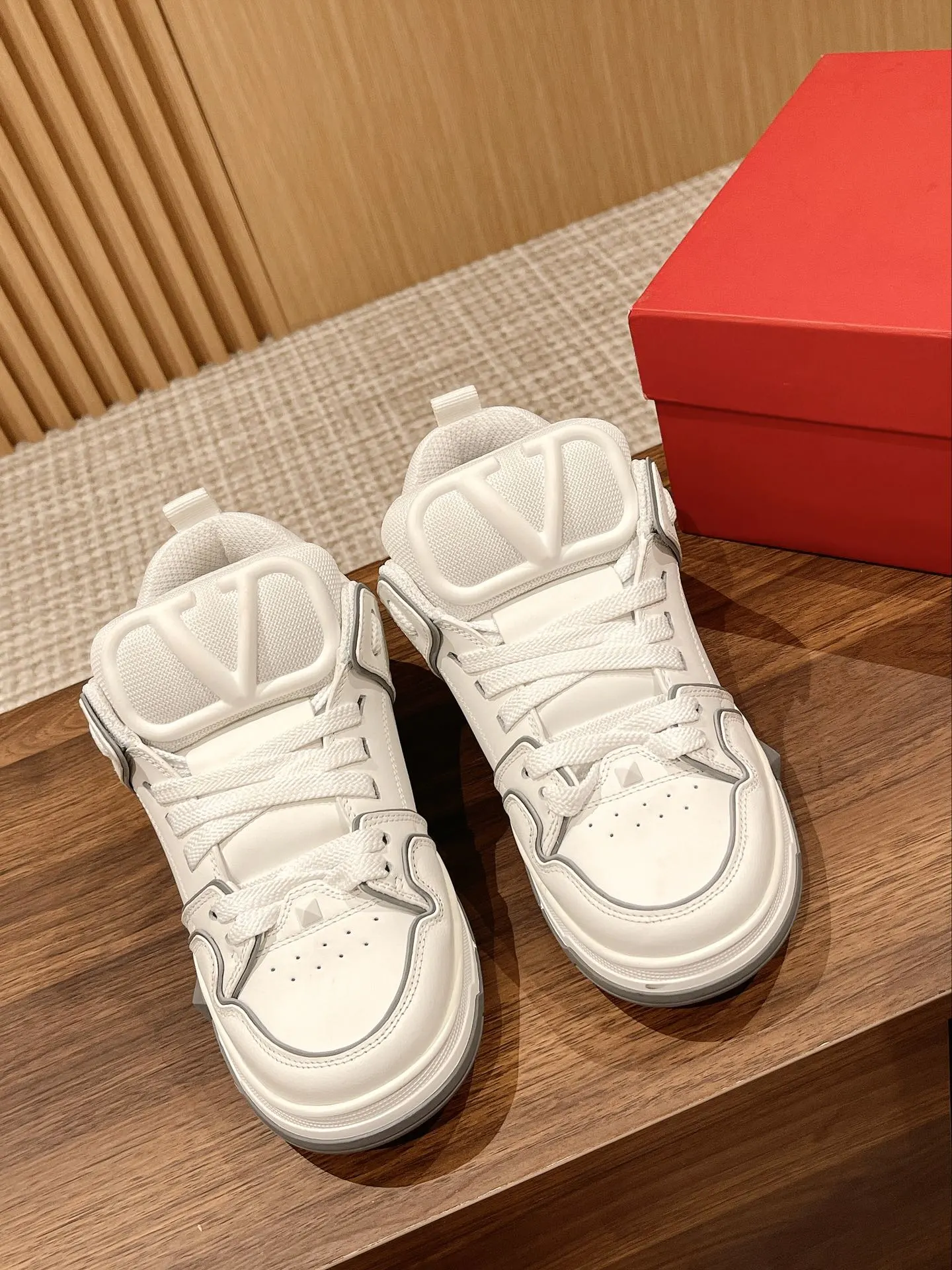 Valentino Sneakers — 419b3643