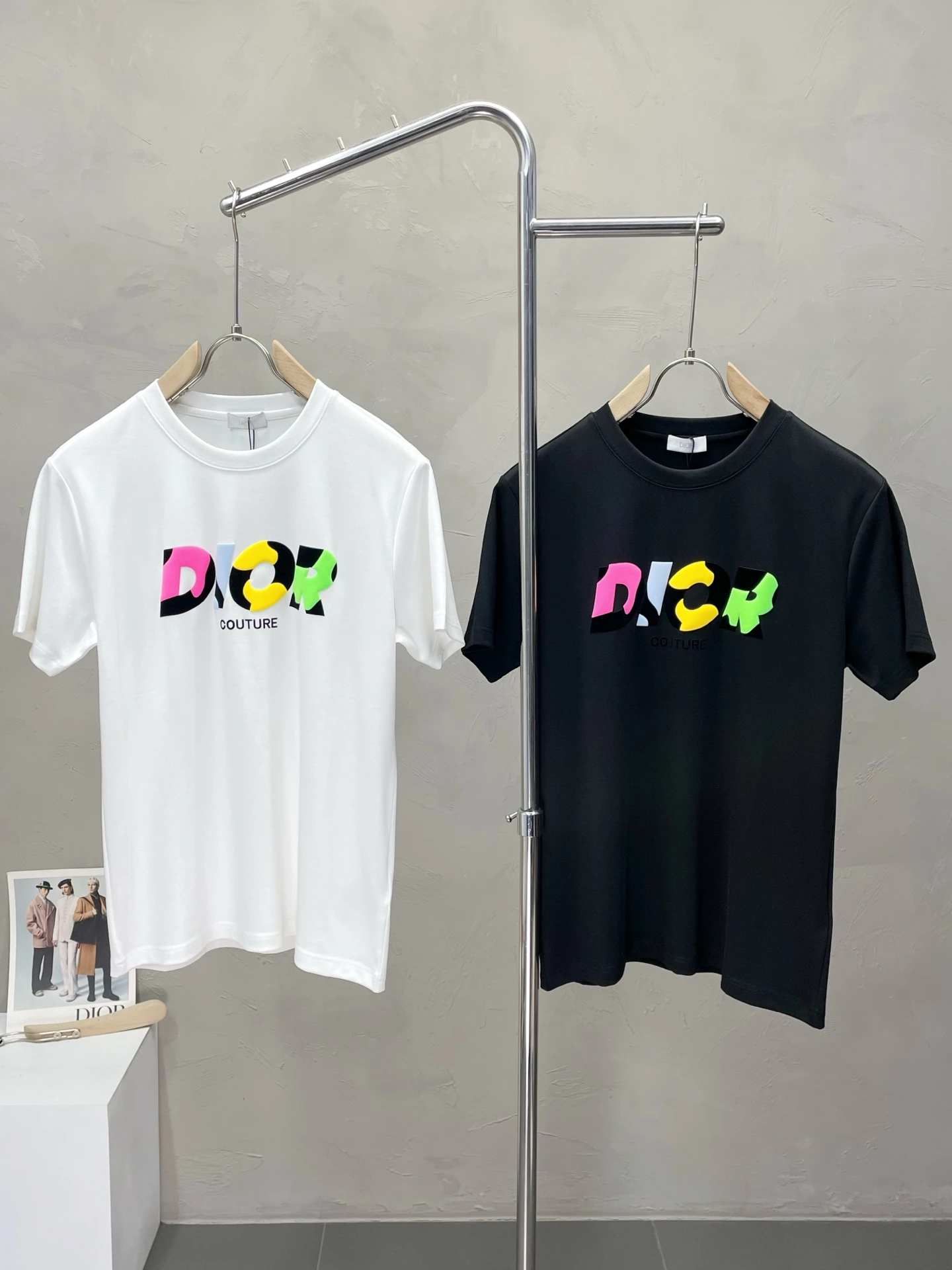 Dior T-Shirt — 04e3607c