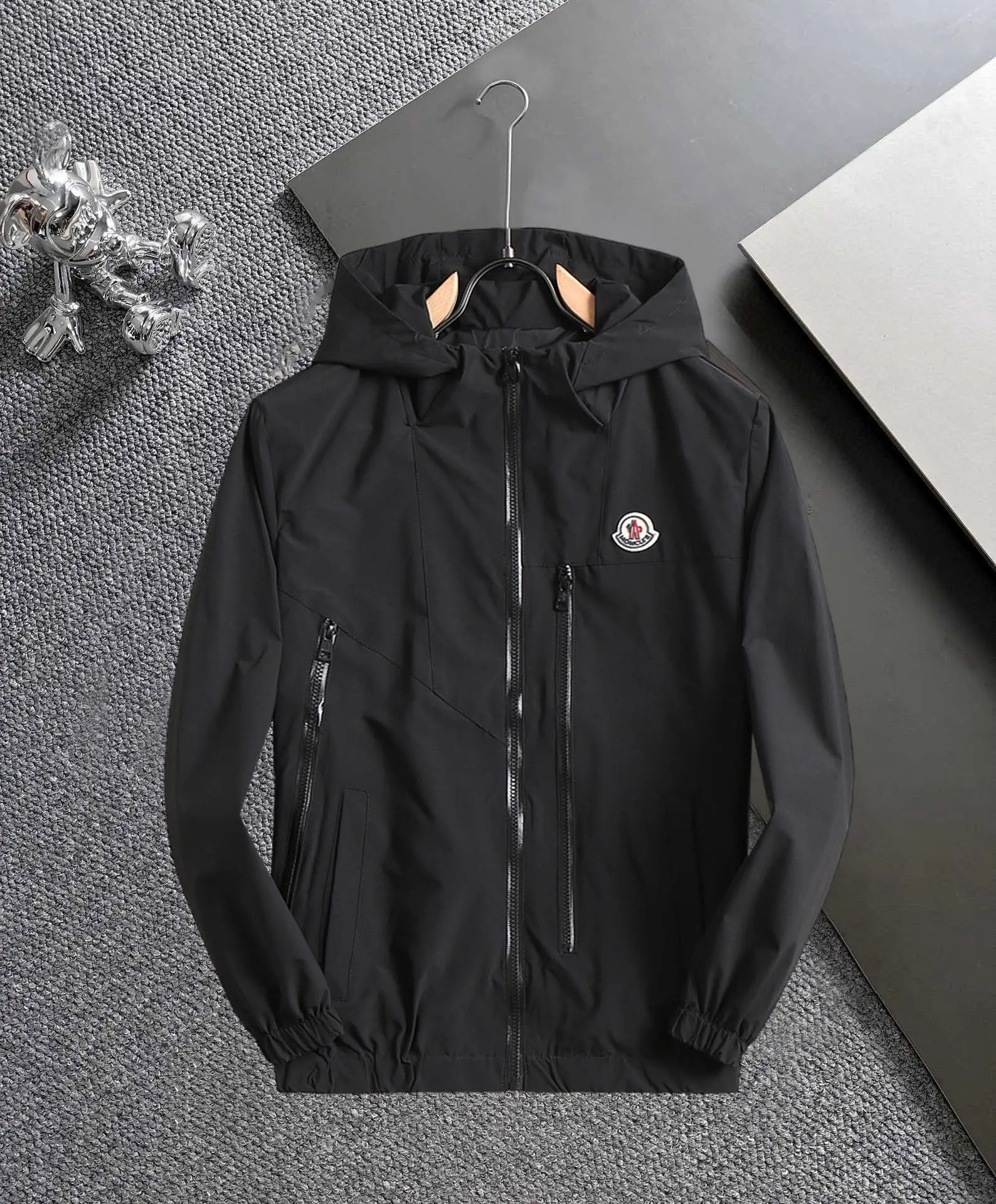 Moncler Jackets — 2ced4bf7