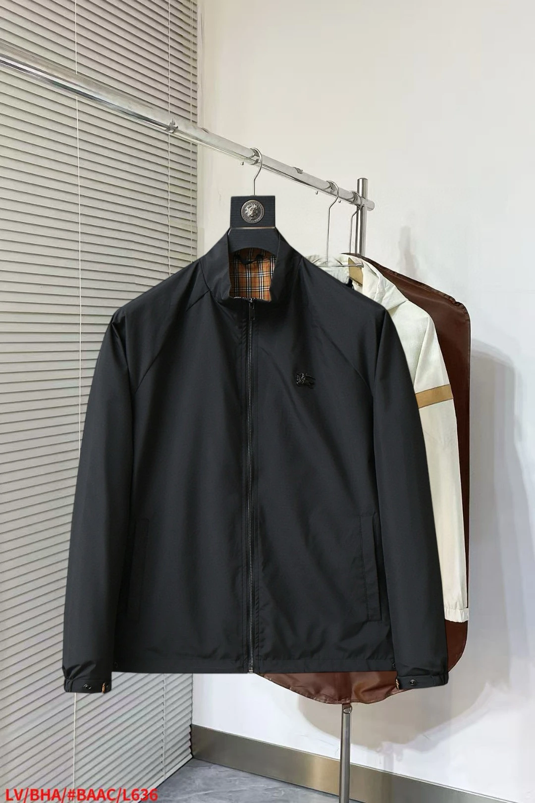 Burberry Jackets — b6603780