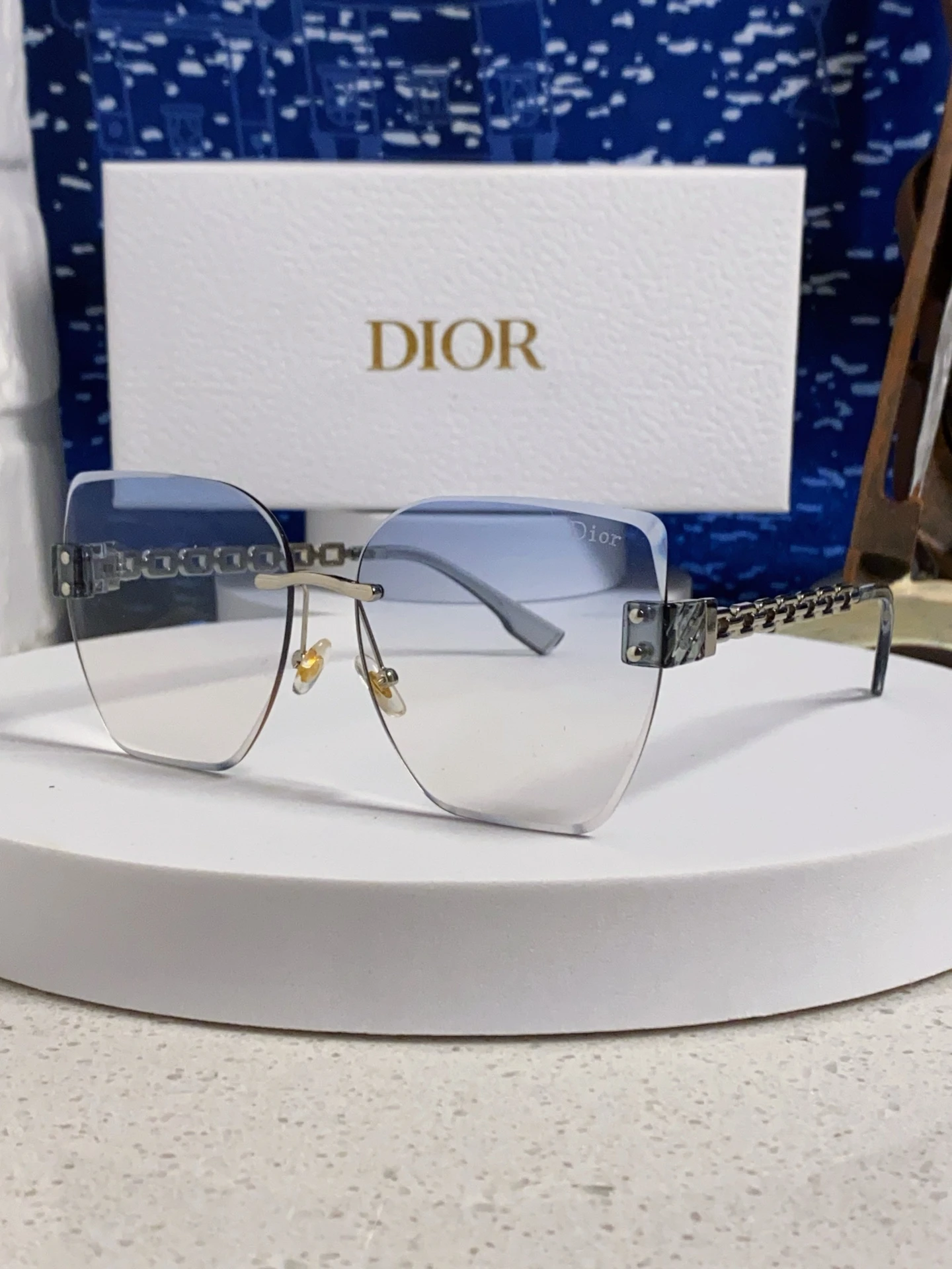 Dior Eyewear — 82284996