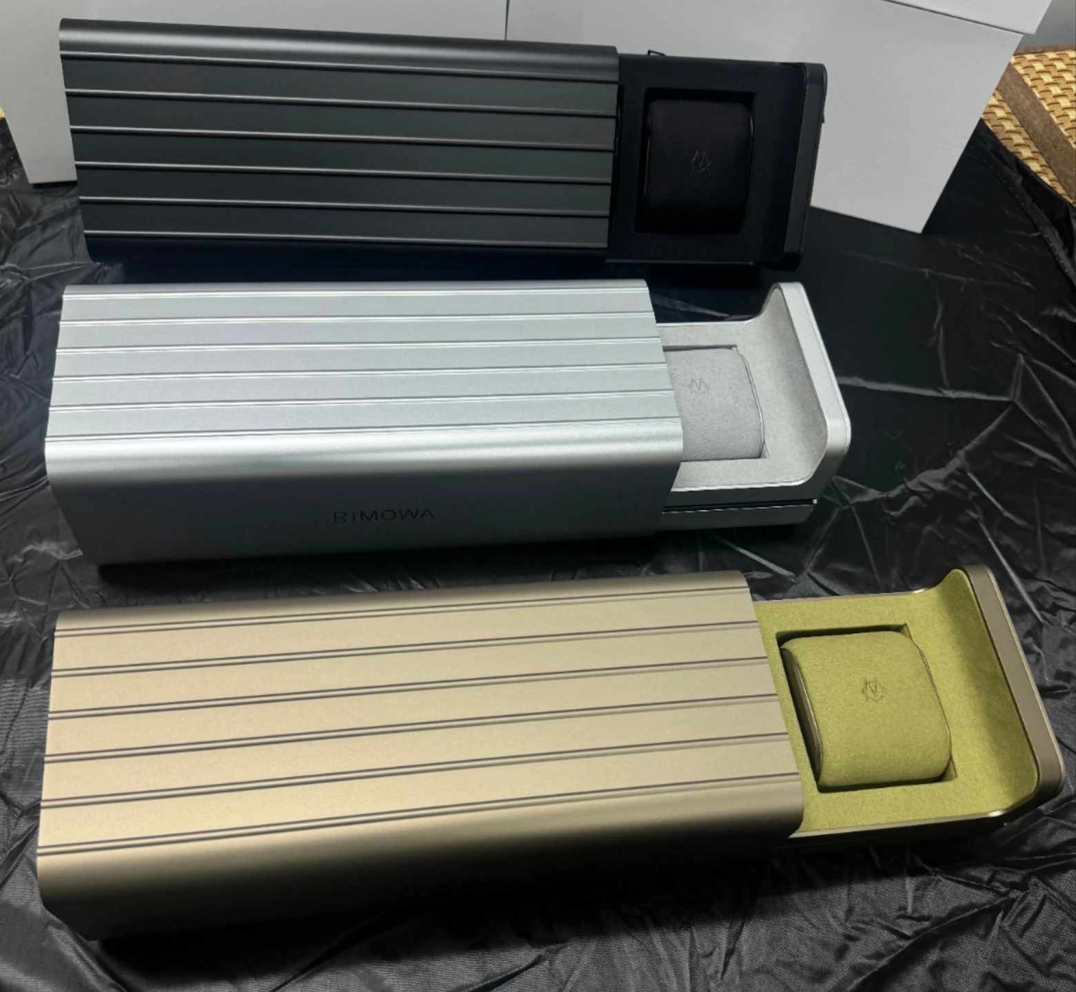 Luggage — 3bc930eb