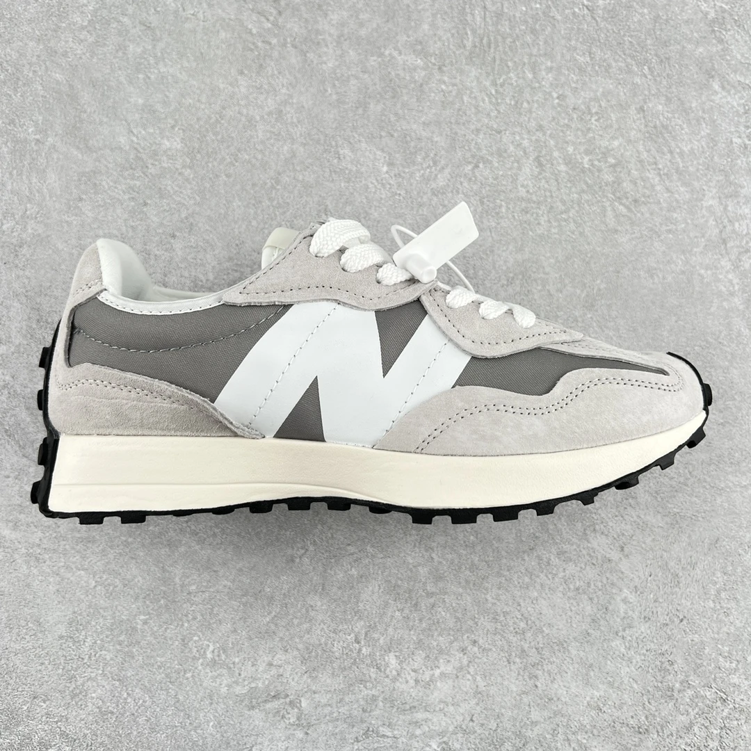 New Balance Sneakers — 444f1845