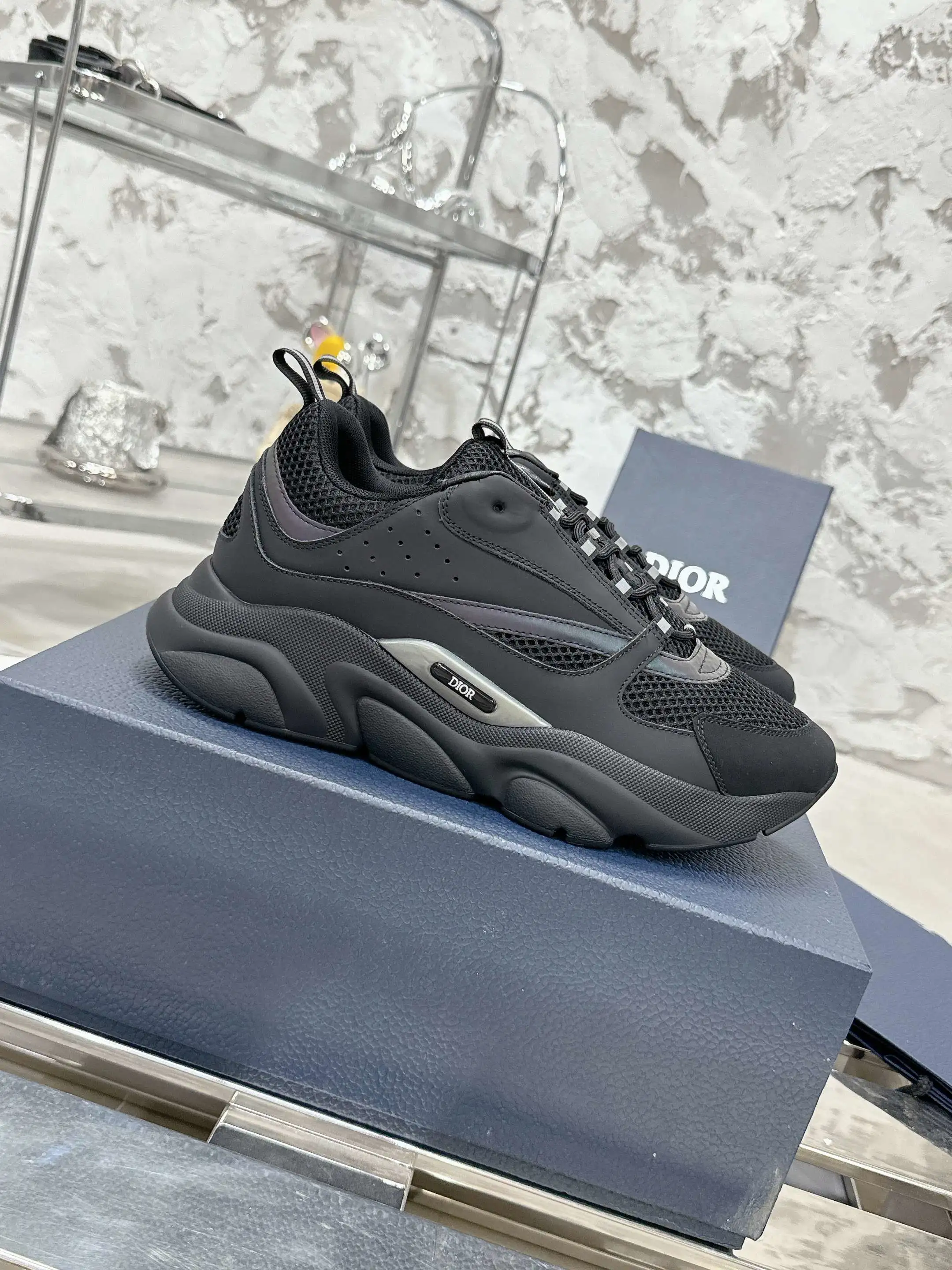 Dior Sneakers — 8422f612