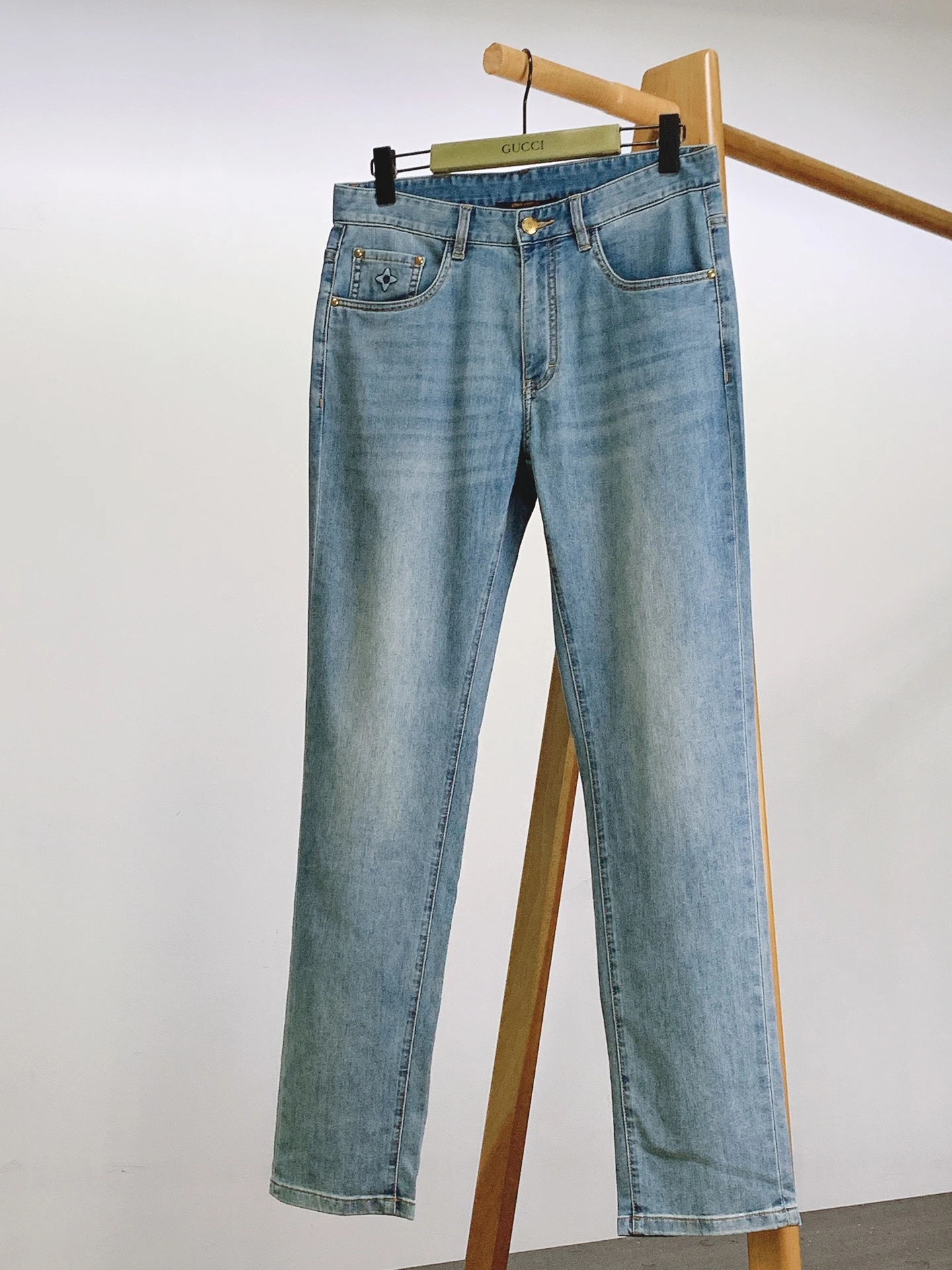 Louis Vuitton Jeans — da2ef906