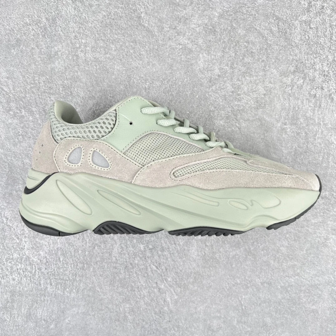 Adidas Shoes — 57018b89
