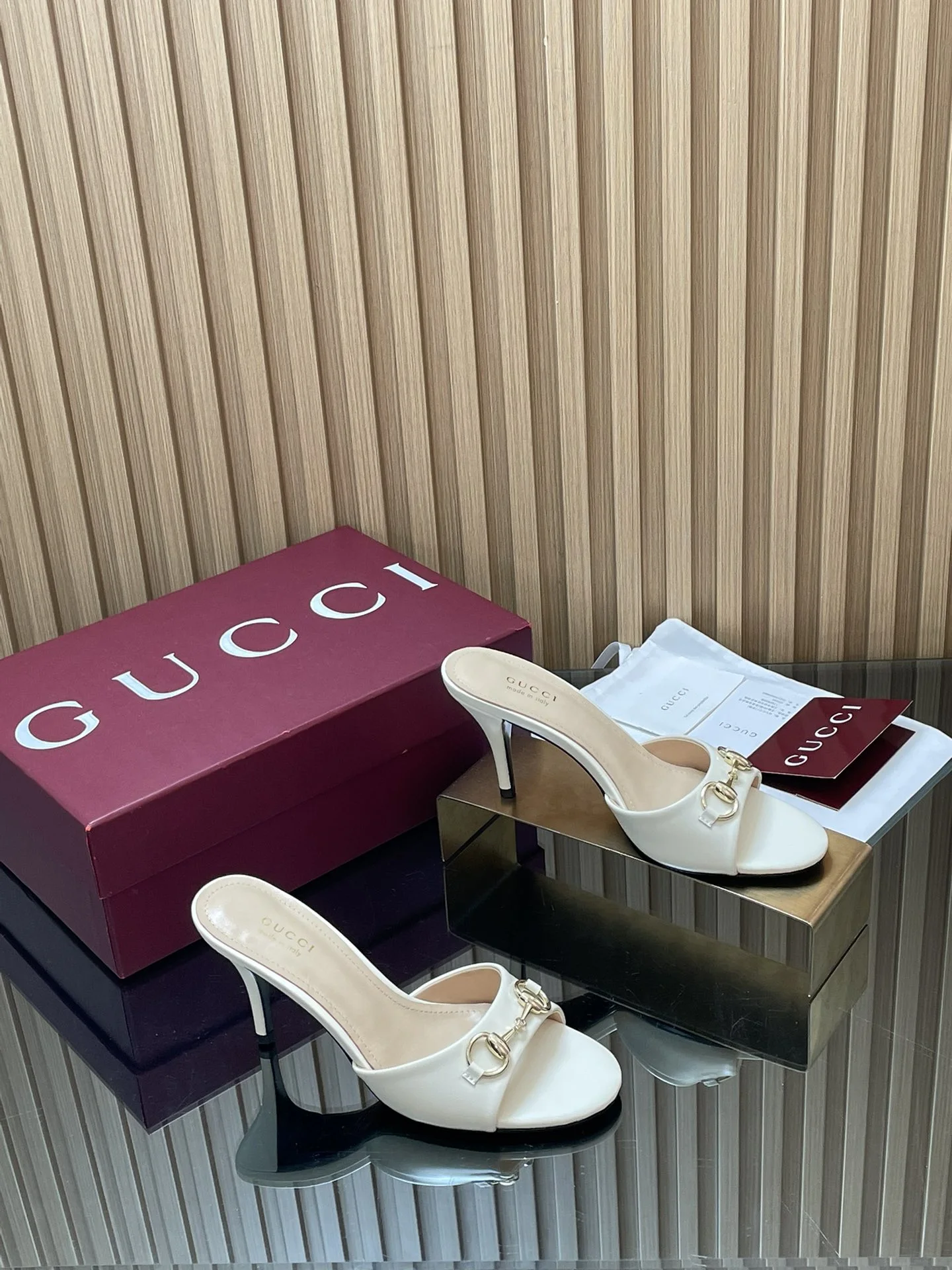 Gucci Slippers — f9d1ca38
