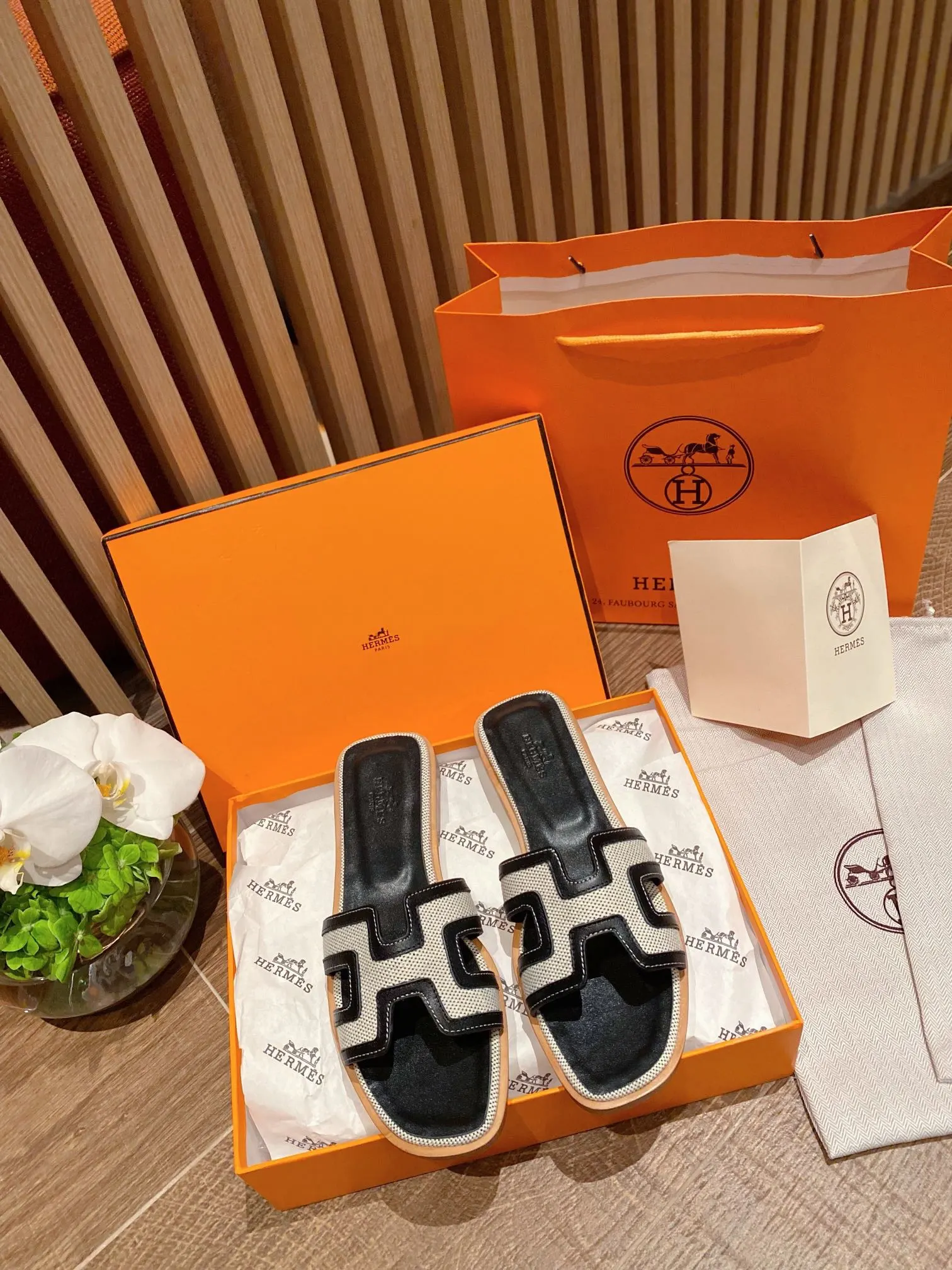 Hermès Slippers — 429a564f