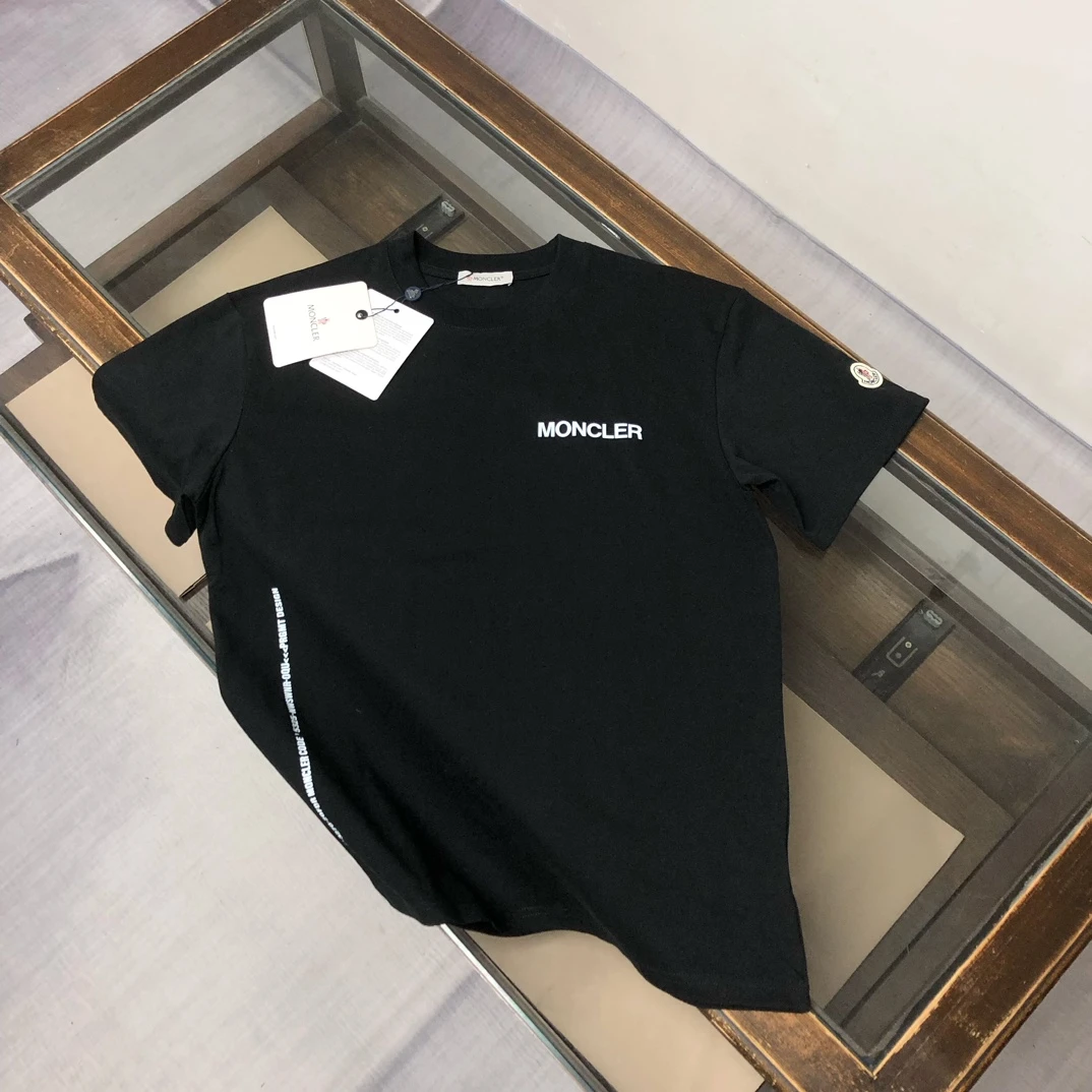 Moncler T-Shirt — a6941040