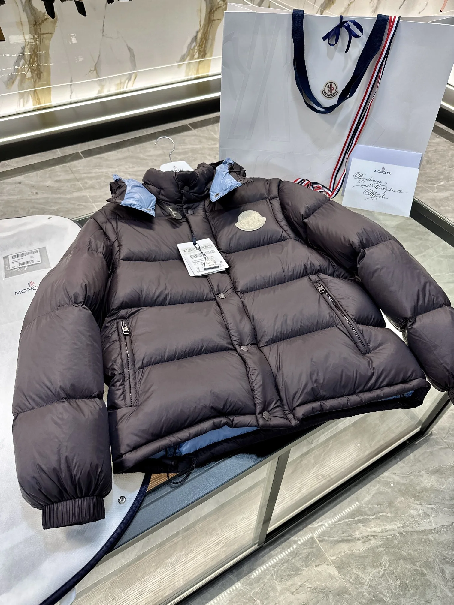 Moncler Down Jacket — 0944a824