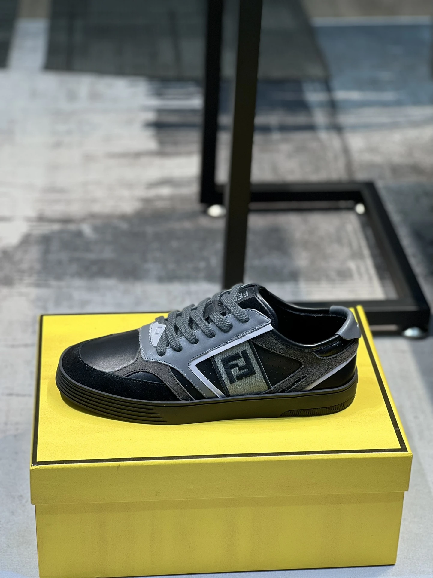 Fendi Shoes — db618a1b