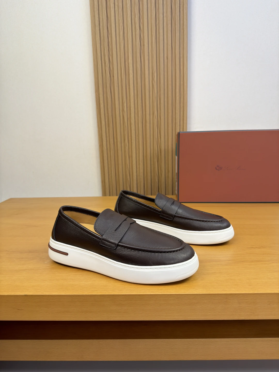 Loro Piana Sneakers — 17dbc16e