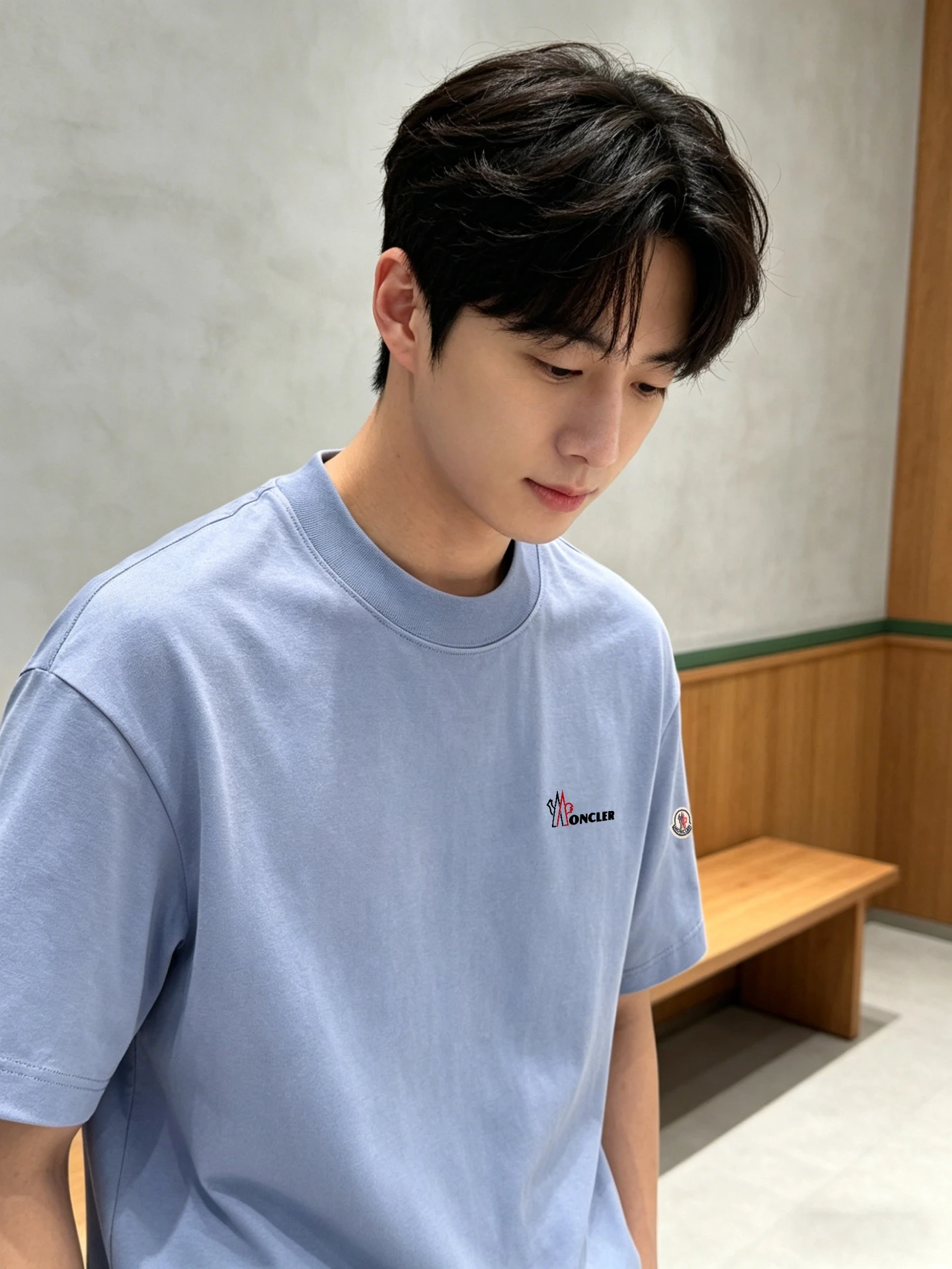 Moncler T-Shirt — ff98cc44
