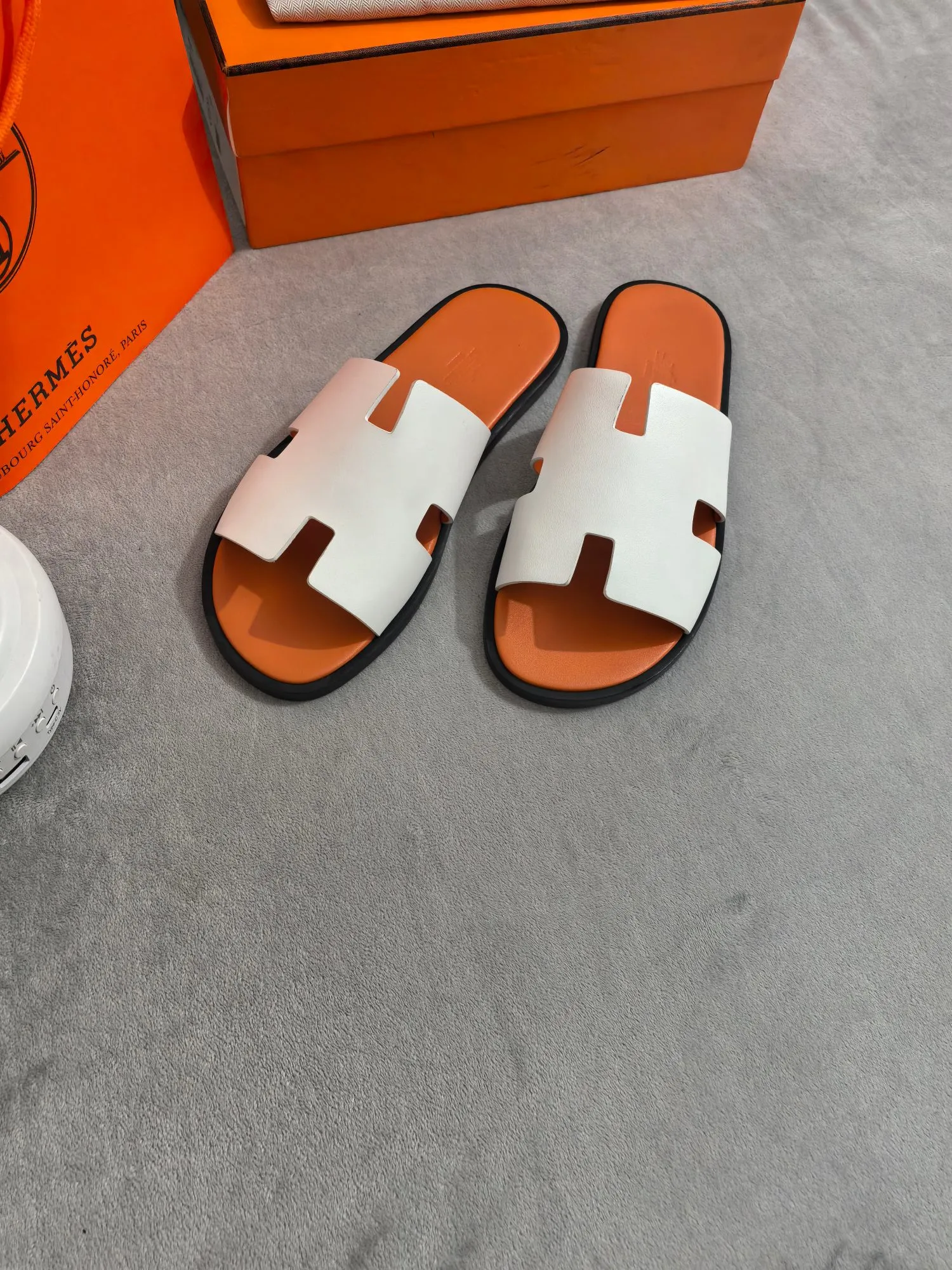 Hermès Slippers — 4855bb73