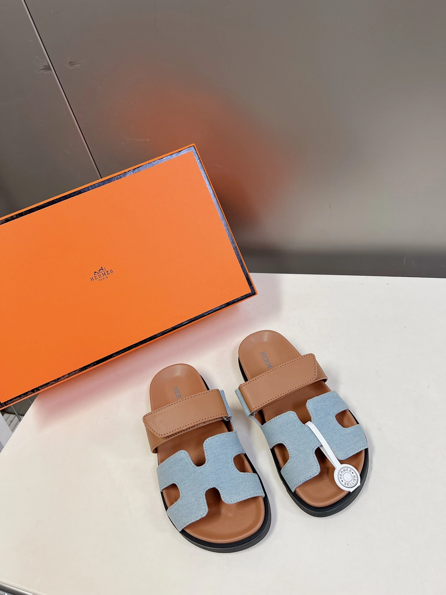 Hermès Slippers — 11a61655