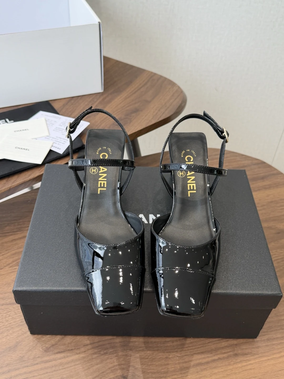 Chanel Sandals — ab879fb6