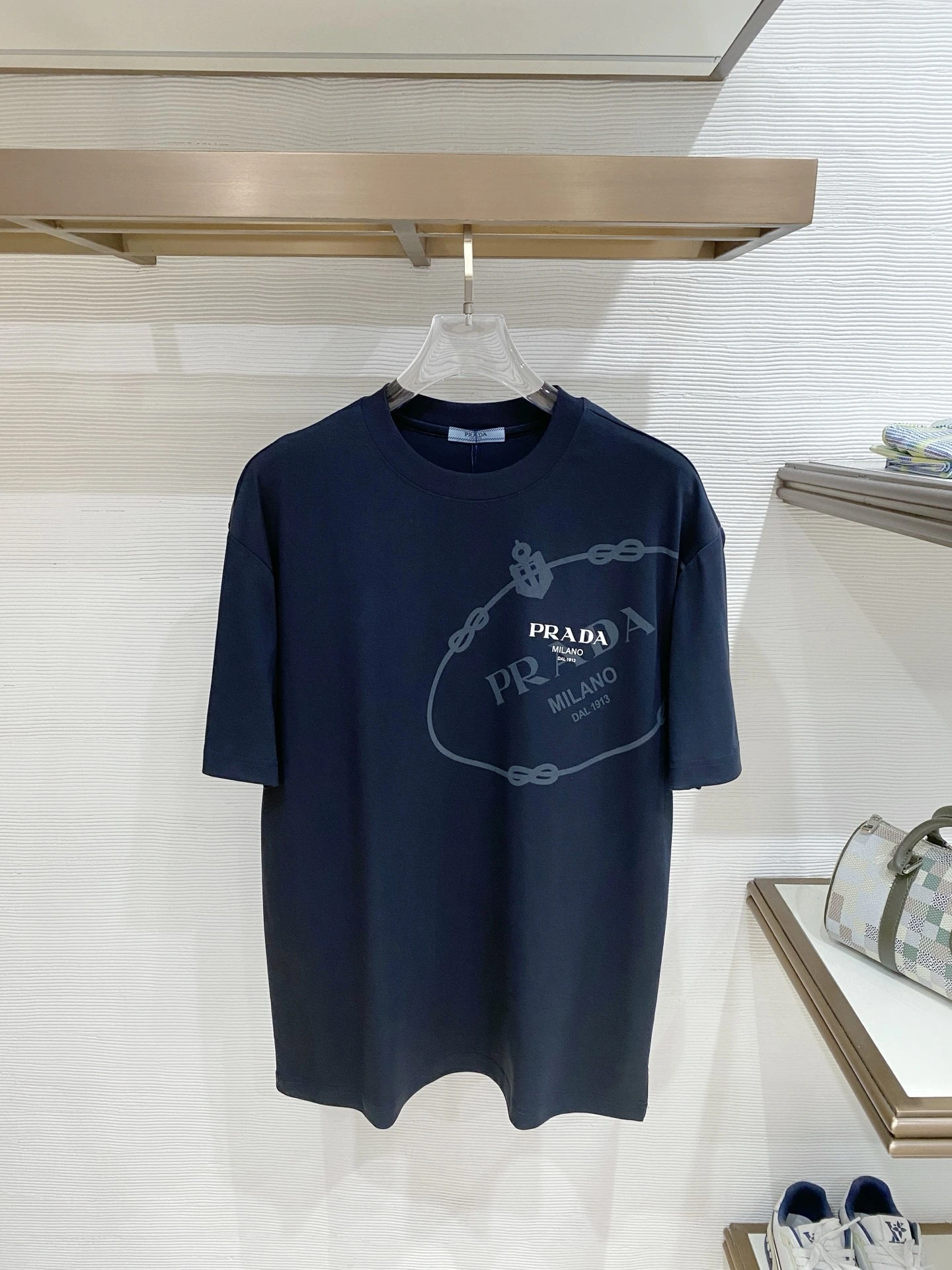 Prada T-Shirt — 73b13f92