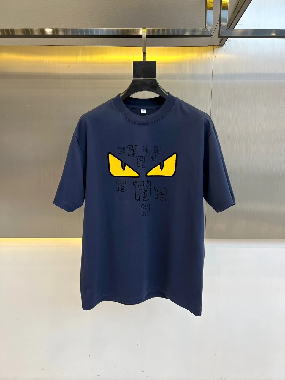 Fendi T-Shirt — 493fb671