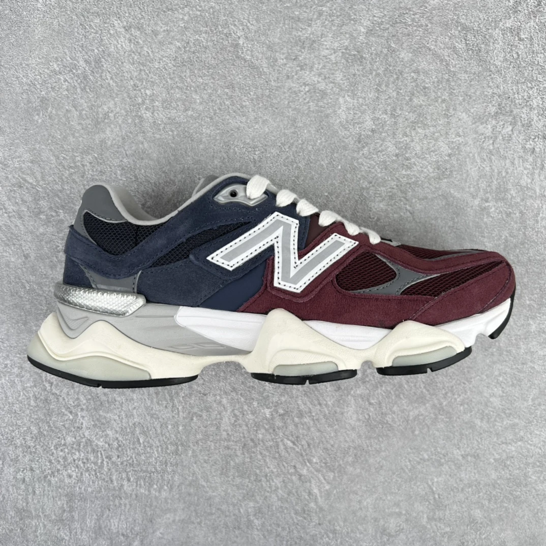New Balance Sneakers — 817dae5d