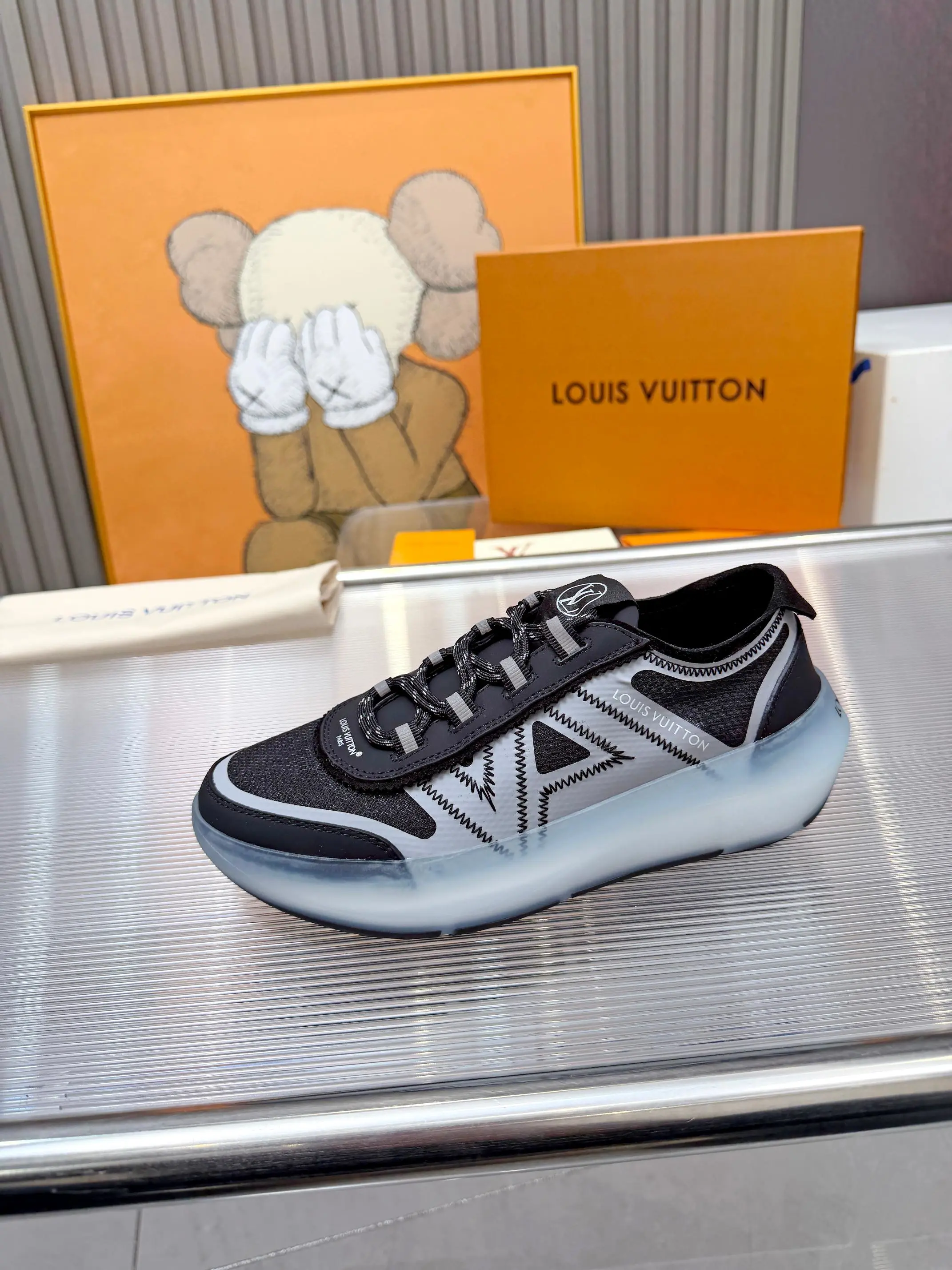 Louis Vuitton Sneakers — 2ec4dff6