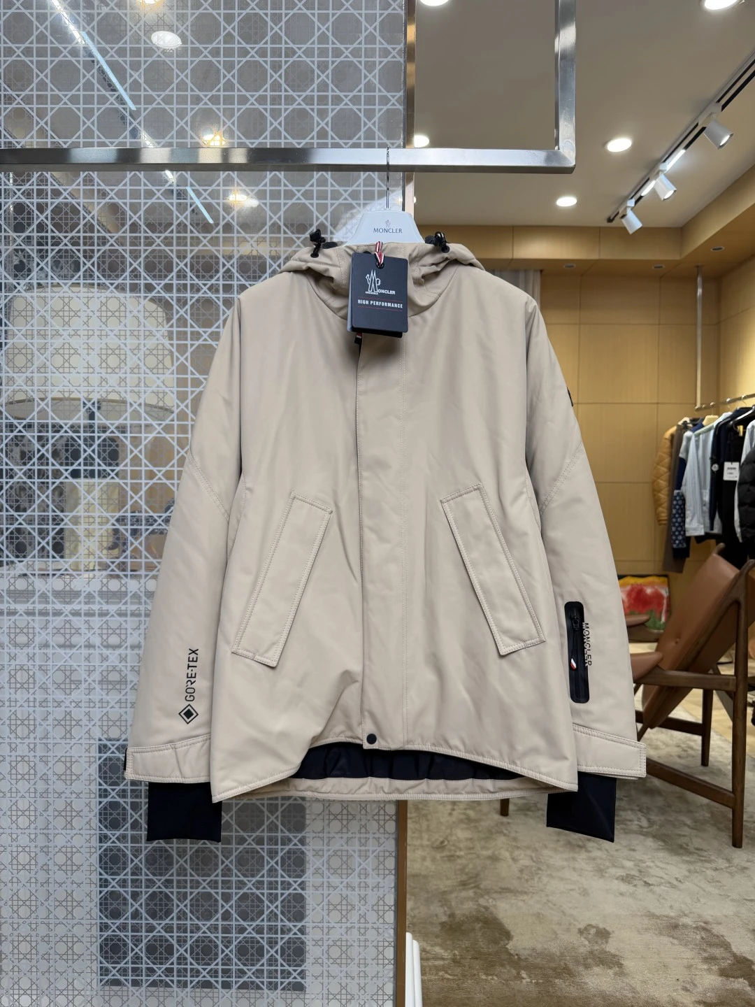 Moncler Down Jacket — 8bcca533