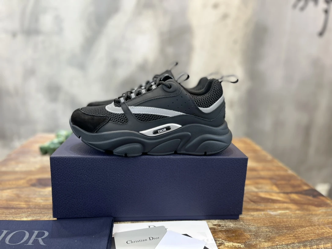 Dior Sneakers — fb1b74ad