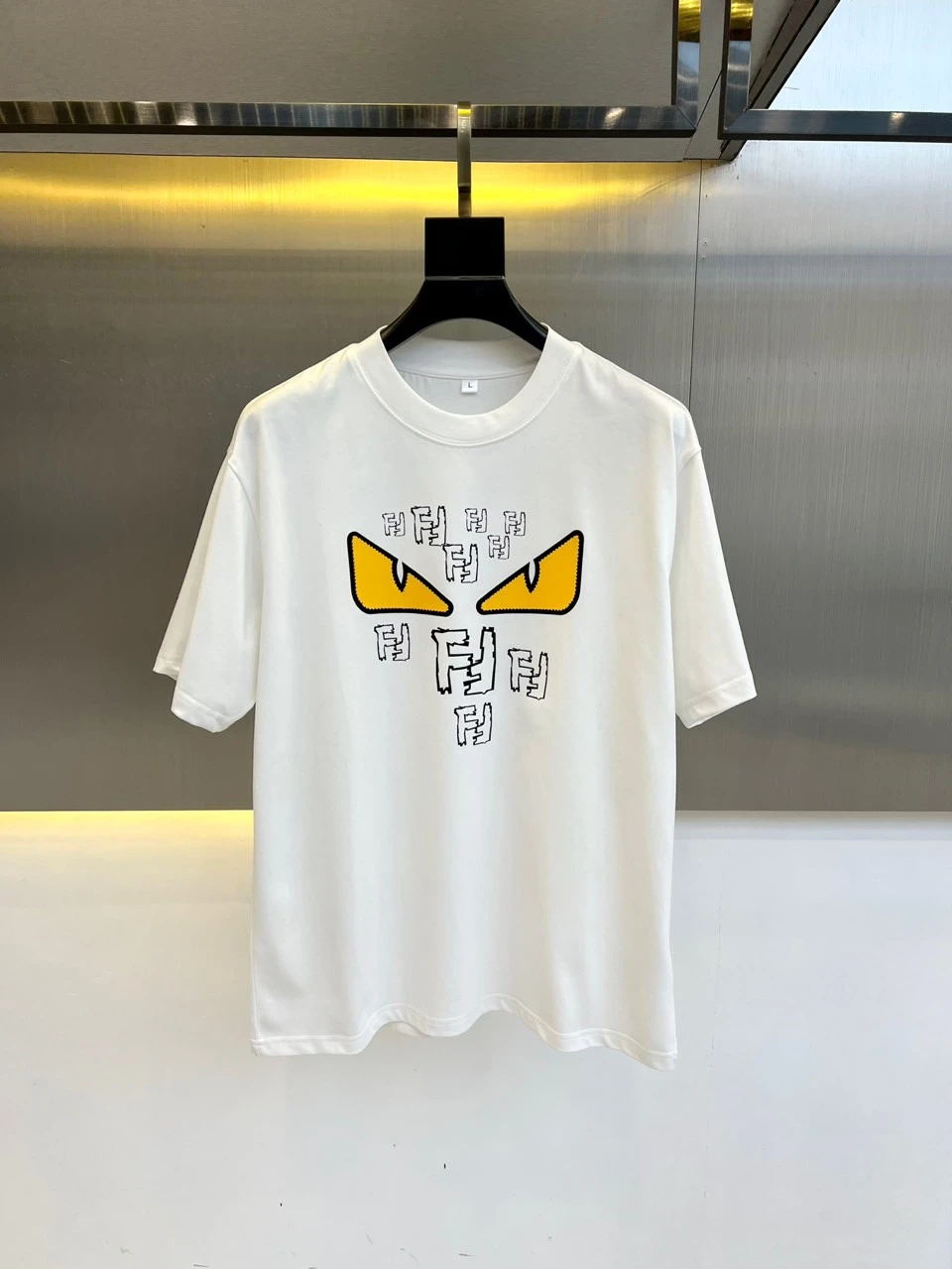 Fendi T-Shirt — b0aaee9e