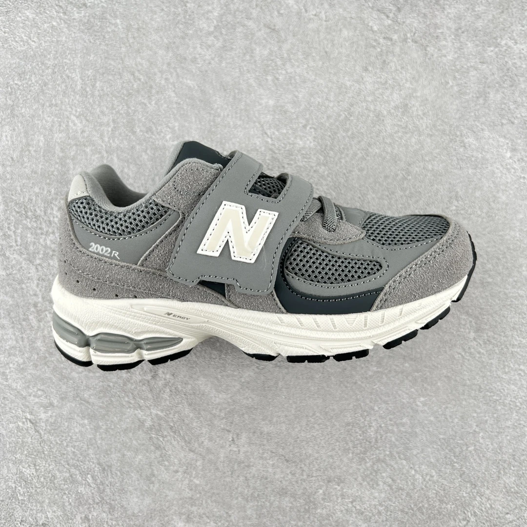 New Balance Shoes — 4702ffc6