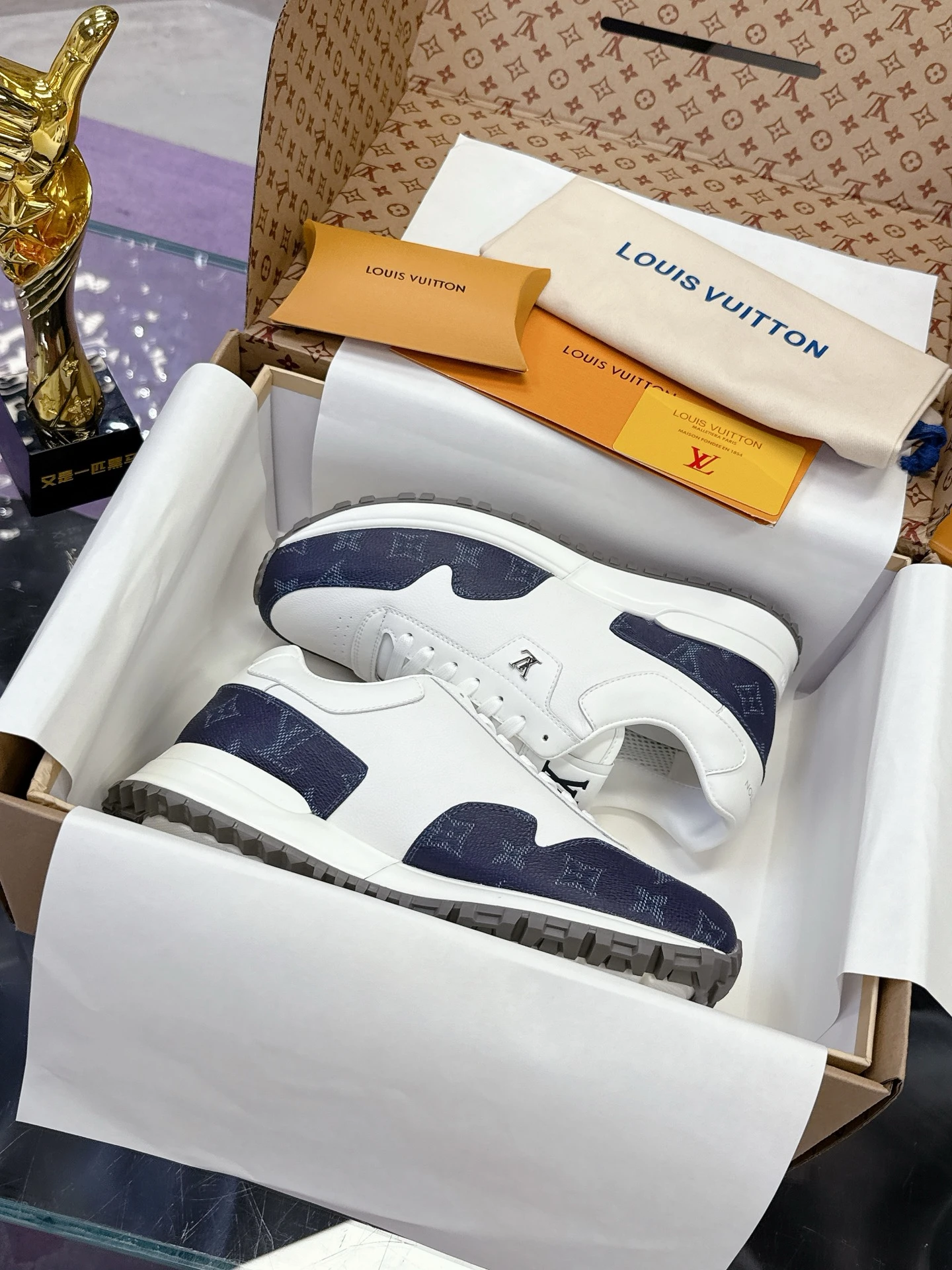 Louis Vuitton Sneakers — 97accb62