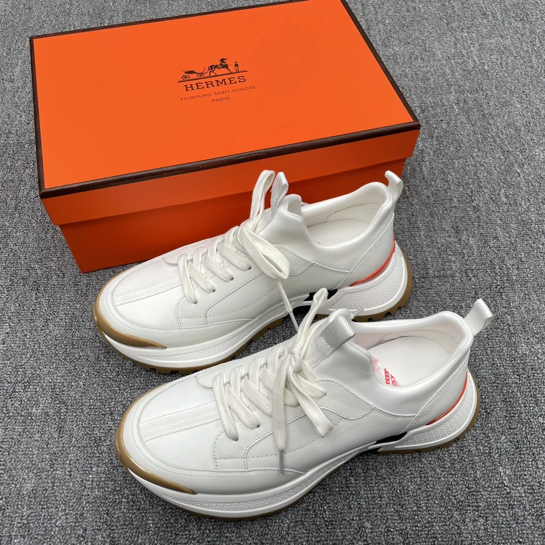 Hermès Sneakers — e0306636