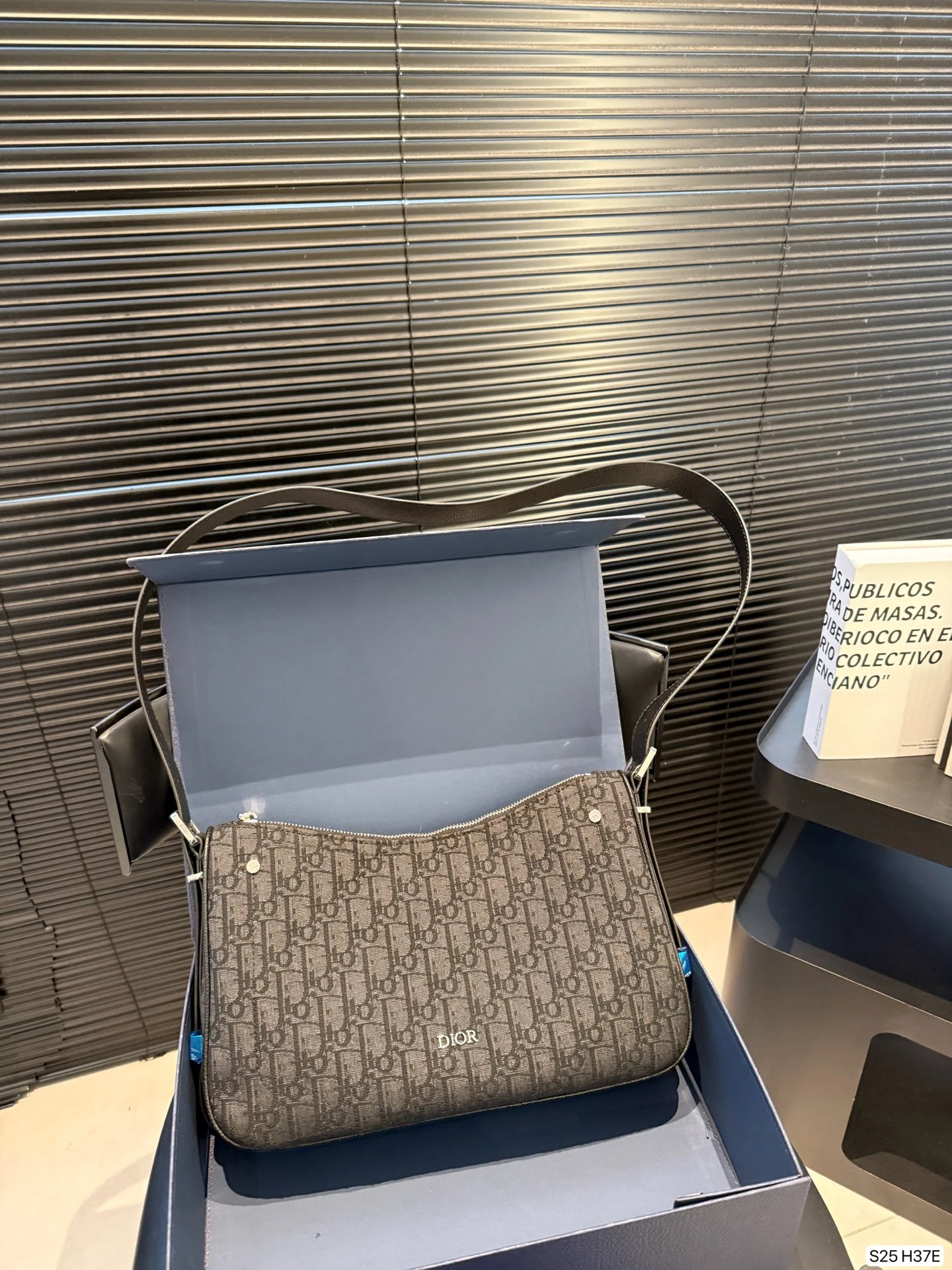 Dior Bag — e826e72e