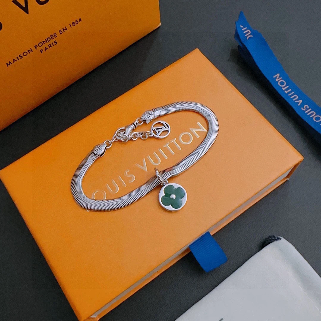 Louis Vuitton Bracelets — eb11076e