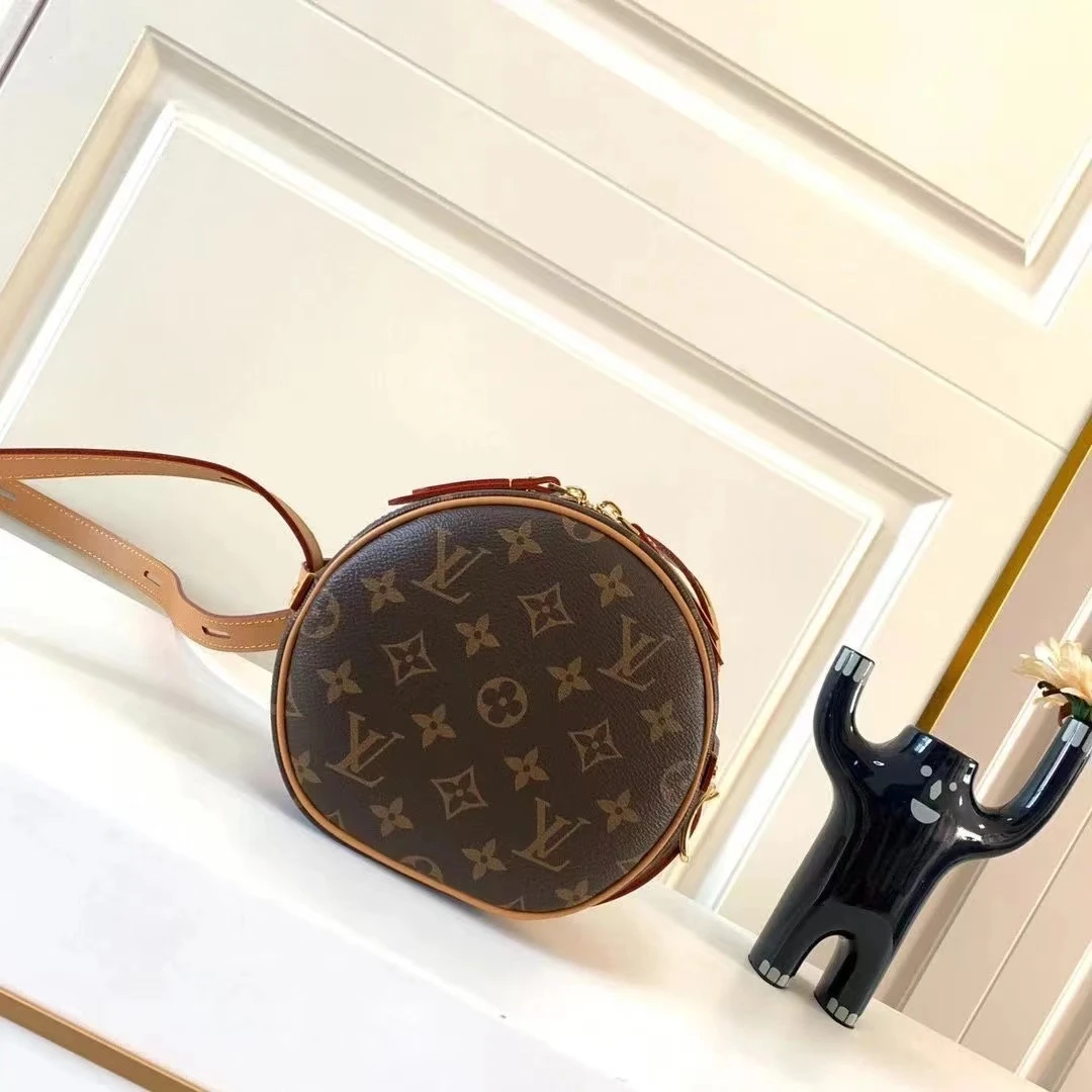 Louis Vuitton Bag — 51dd5630