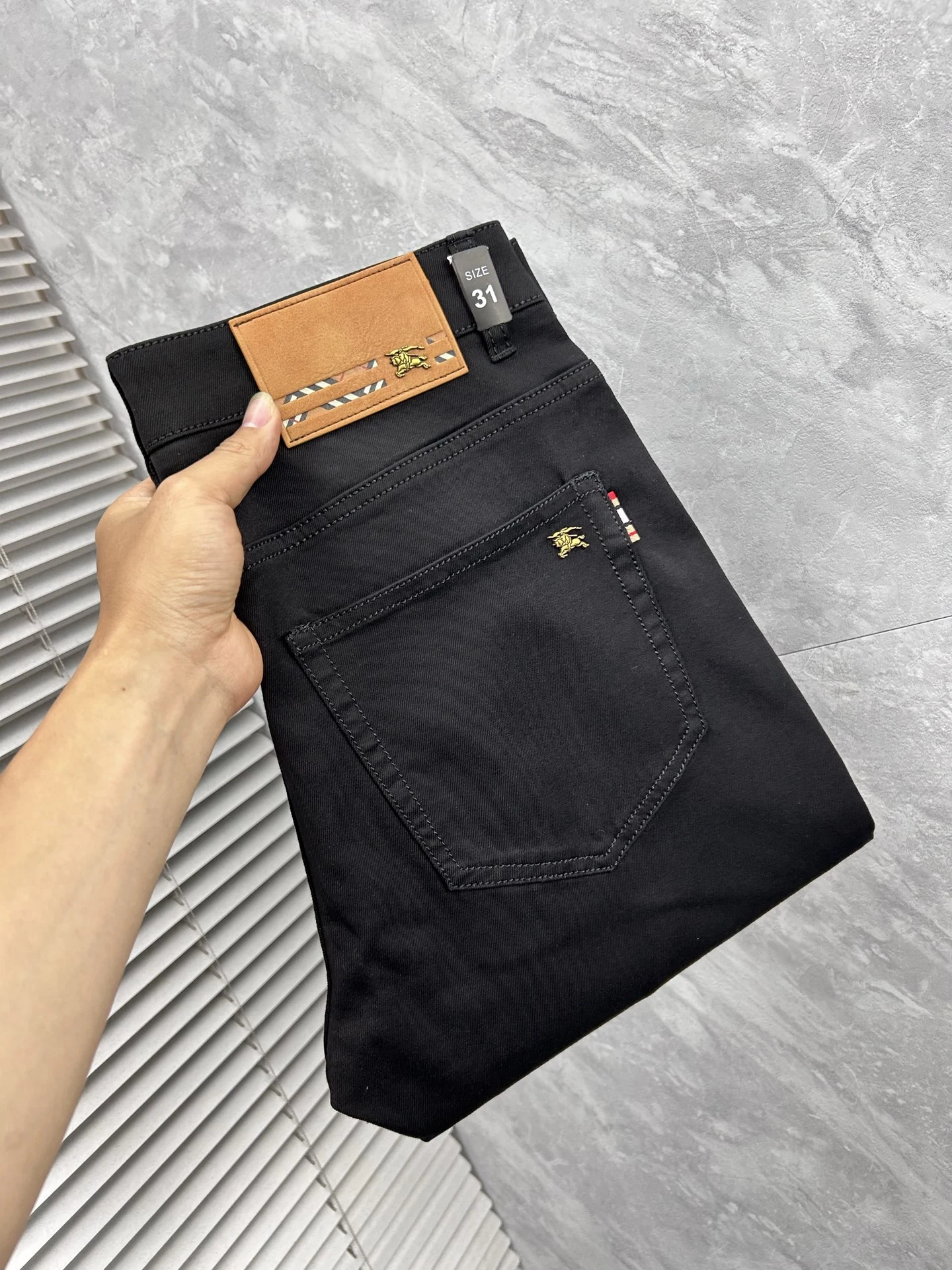 Jeans — f9b8f56c