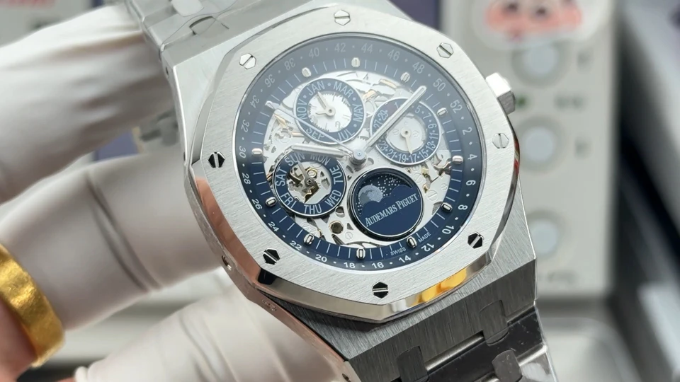Audemars Piguet Watch — f32d717b