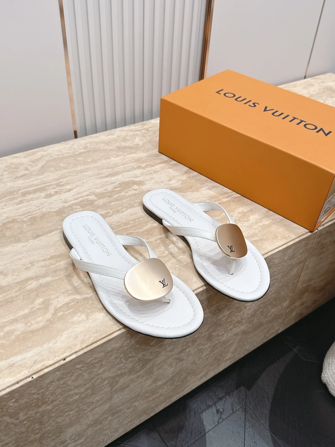 Louis Vuitton Slippers — 58bfed59