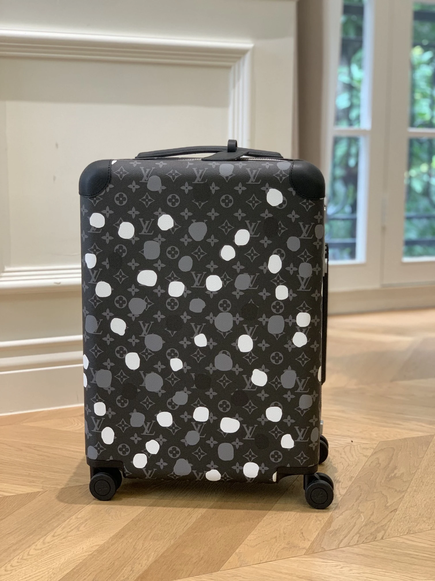 Luggage — c8b621f4