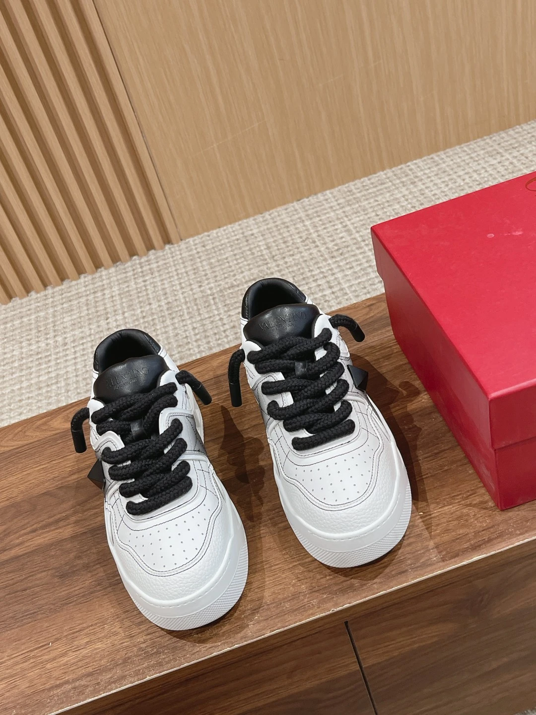 Valentino Sneakers — 0cfe618d