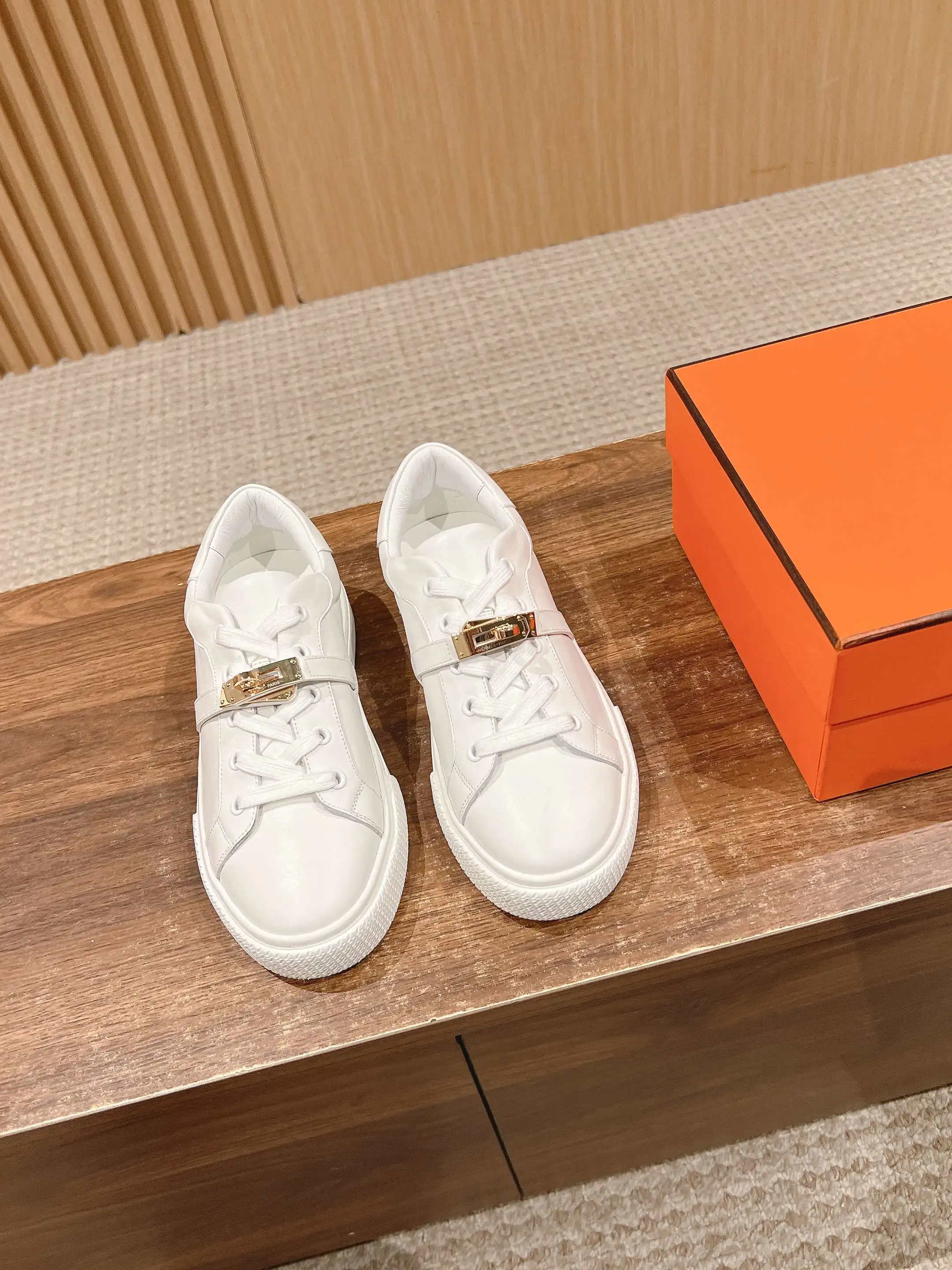 Hermès Shoes — 54eb1a5f