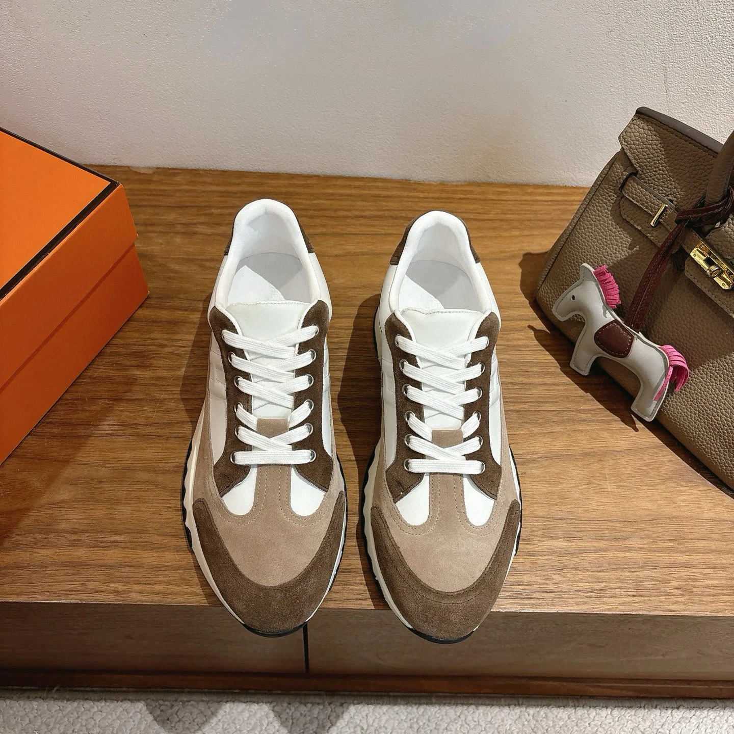 Hermès Sneakers — 1c1ef03d