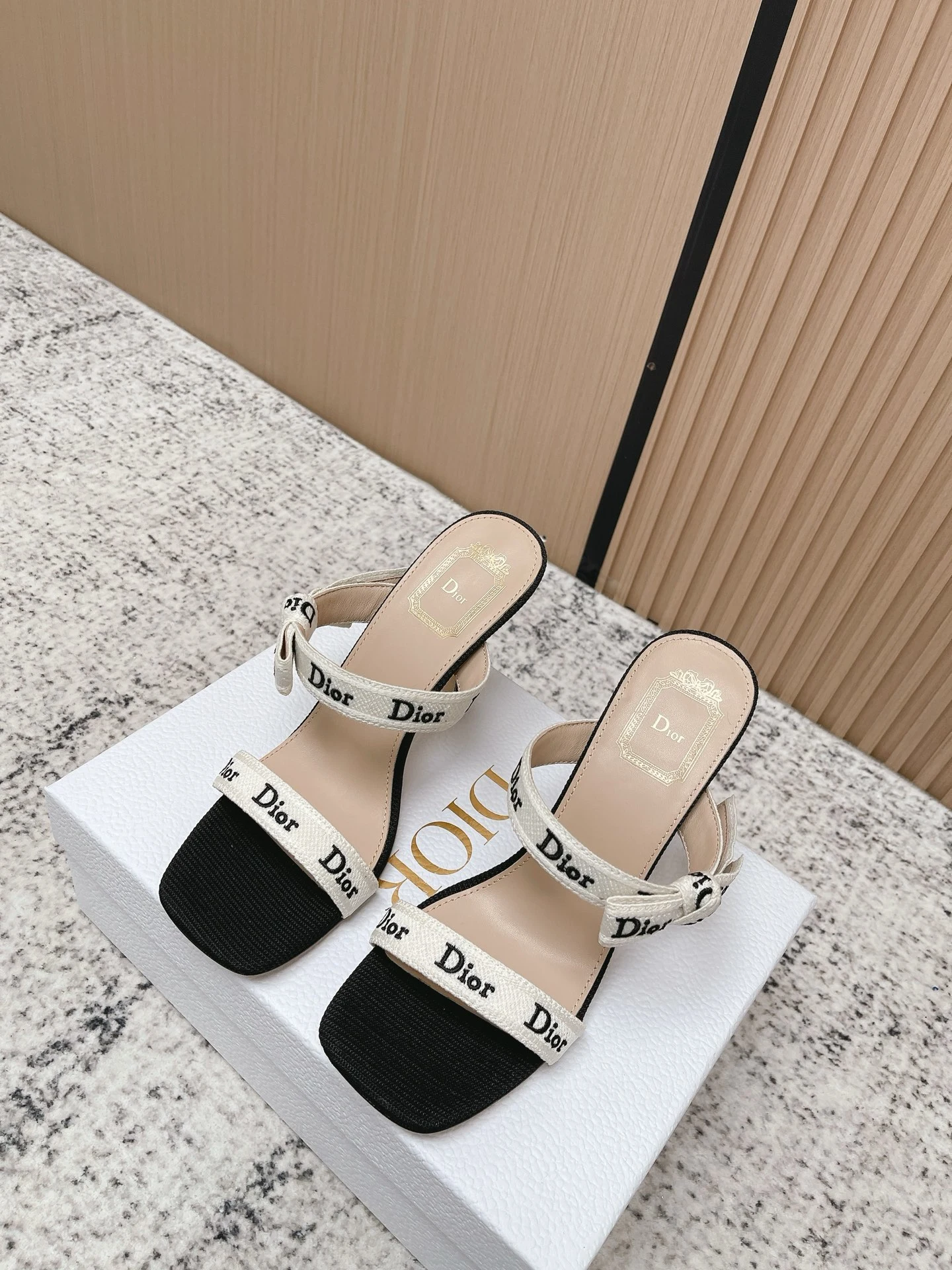 Dior Shoes — 6ce6dfba