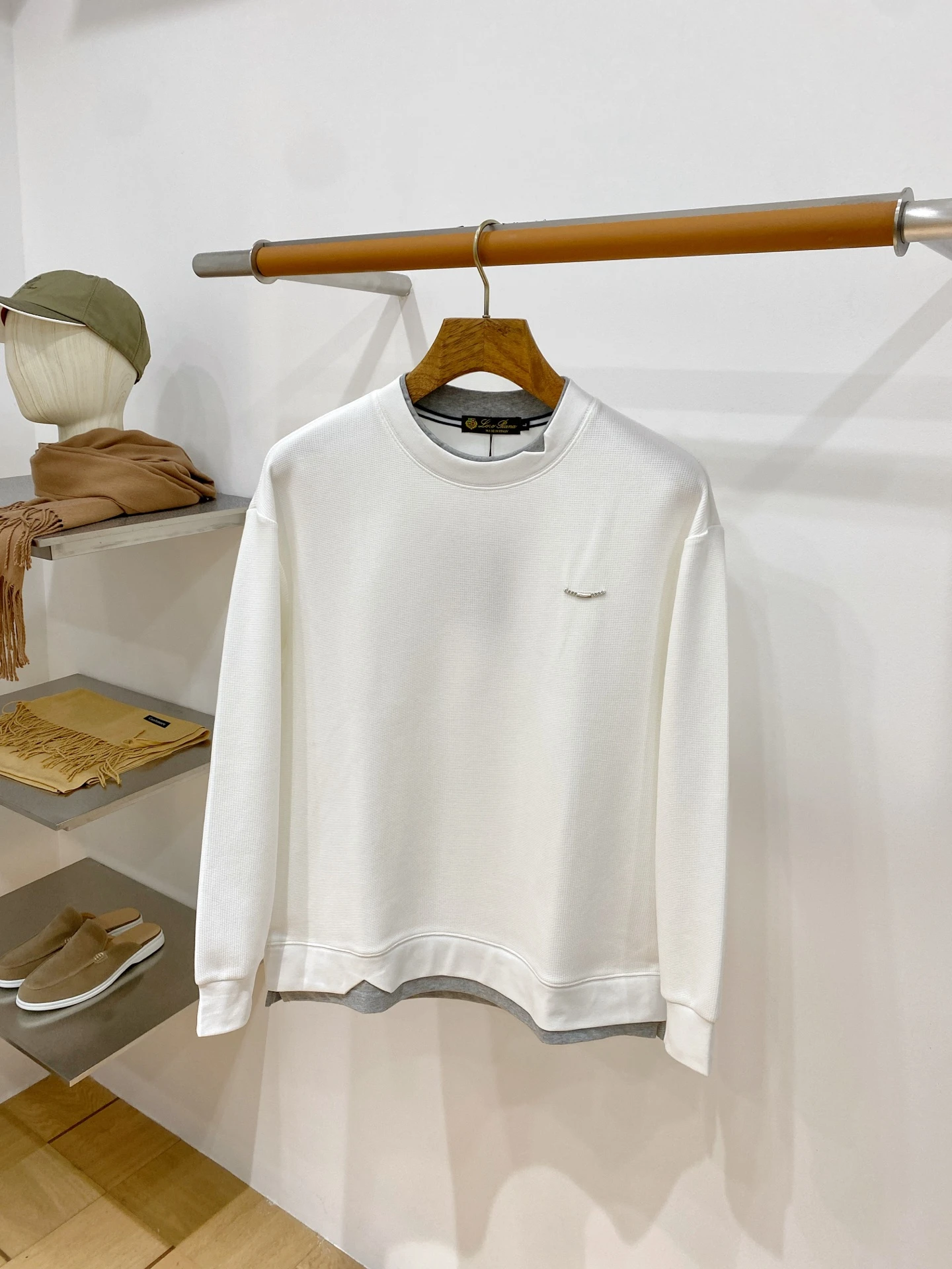 Loro Piana Sweatshirt — a1b20398