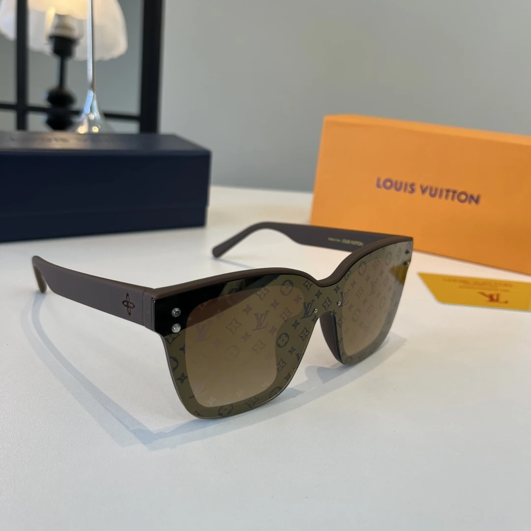 Eyewear