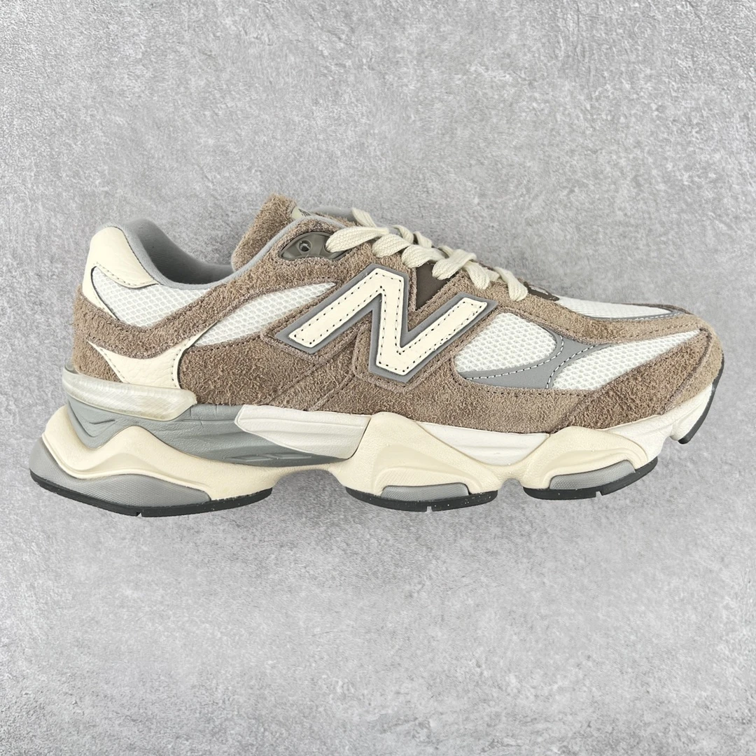New Balance Sneakers — 3b9309ec