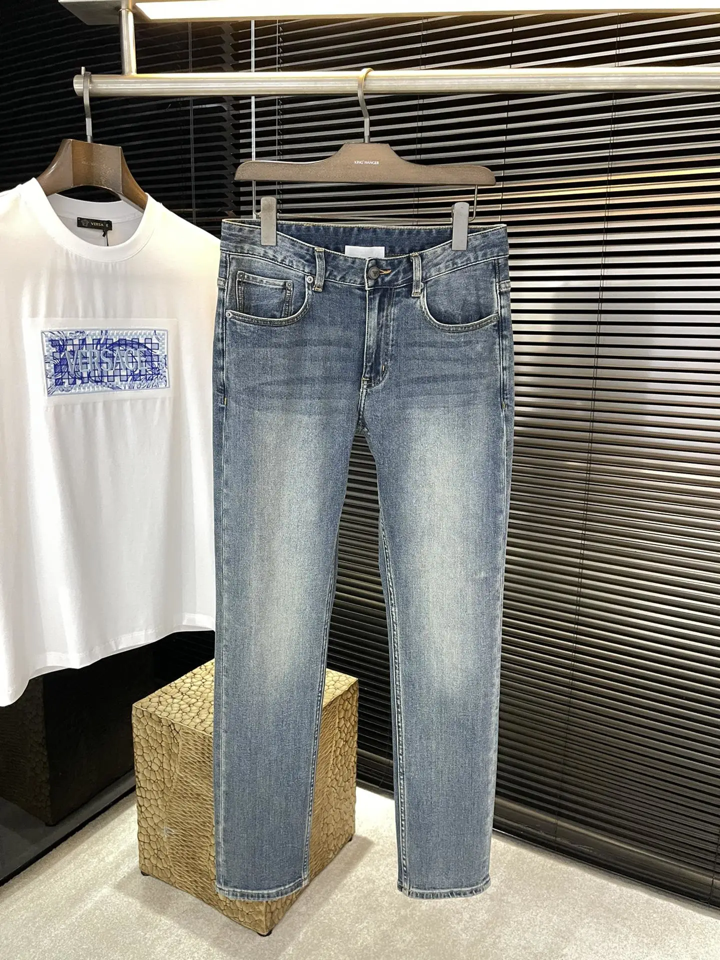 Jeans — 74c17f63