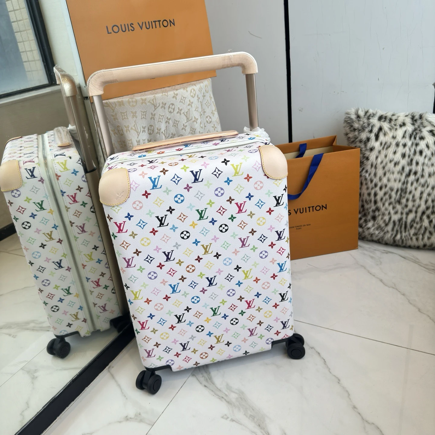 Luggage — 9e281543